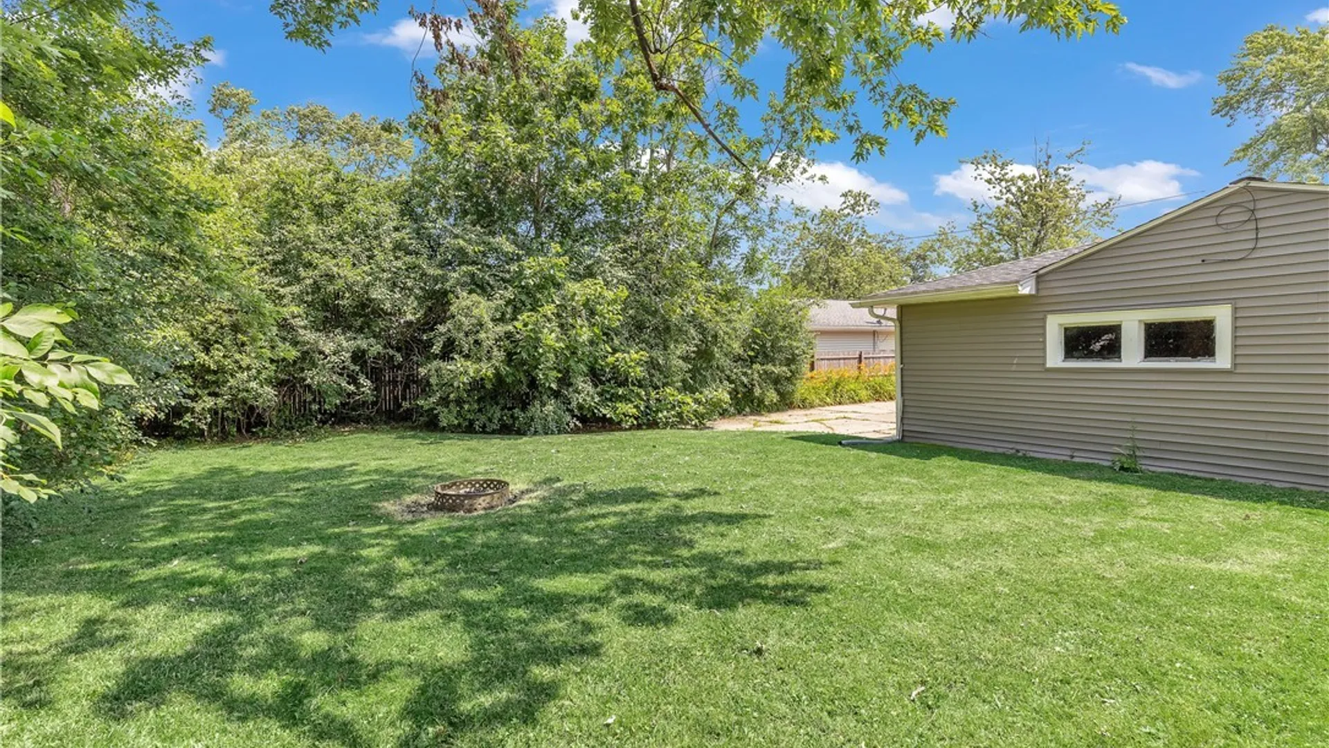 Property at 624 Montrose Avenue, Tonawanda, NY 14223 39