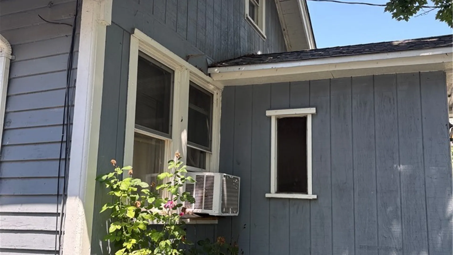 Property at 230 74, Niagara Falls, NY 14304 2