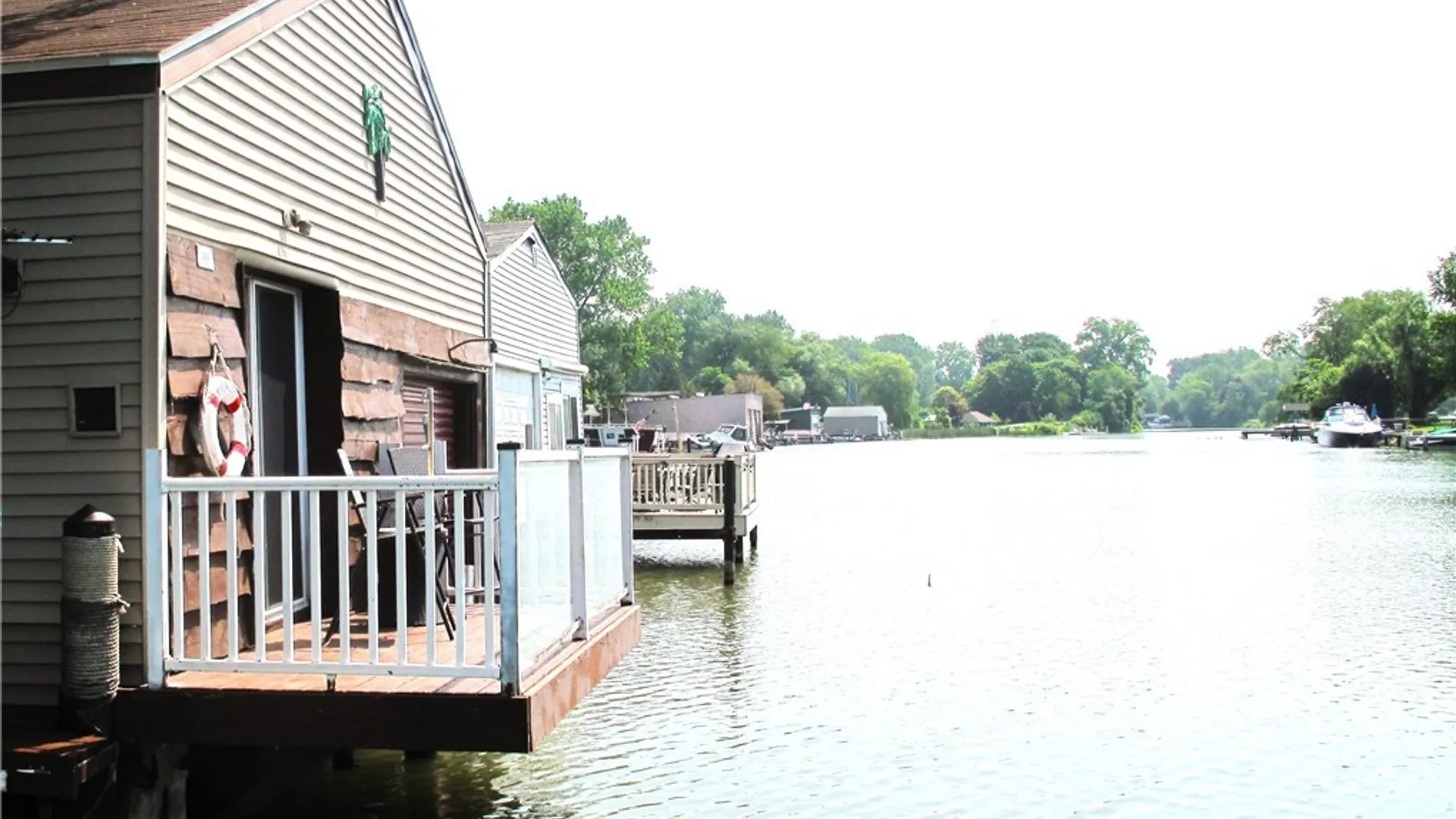 Property at 19 Canal Front Mayors Park, North Tonawanda, NY 14120 20