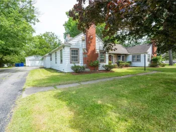 260 S Forest Road, Amherst, NY 14221