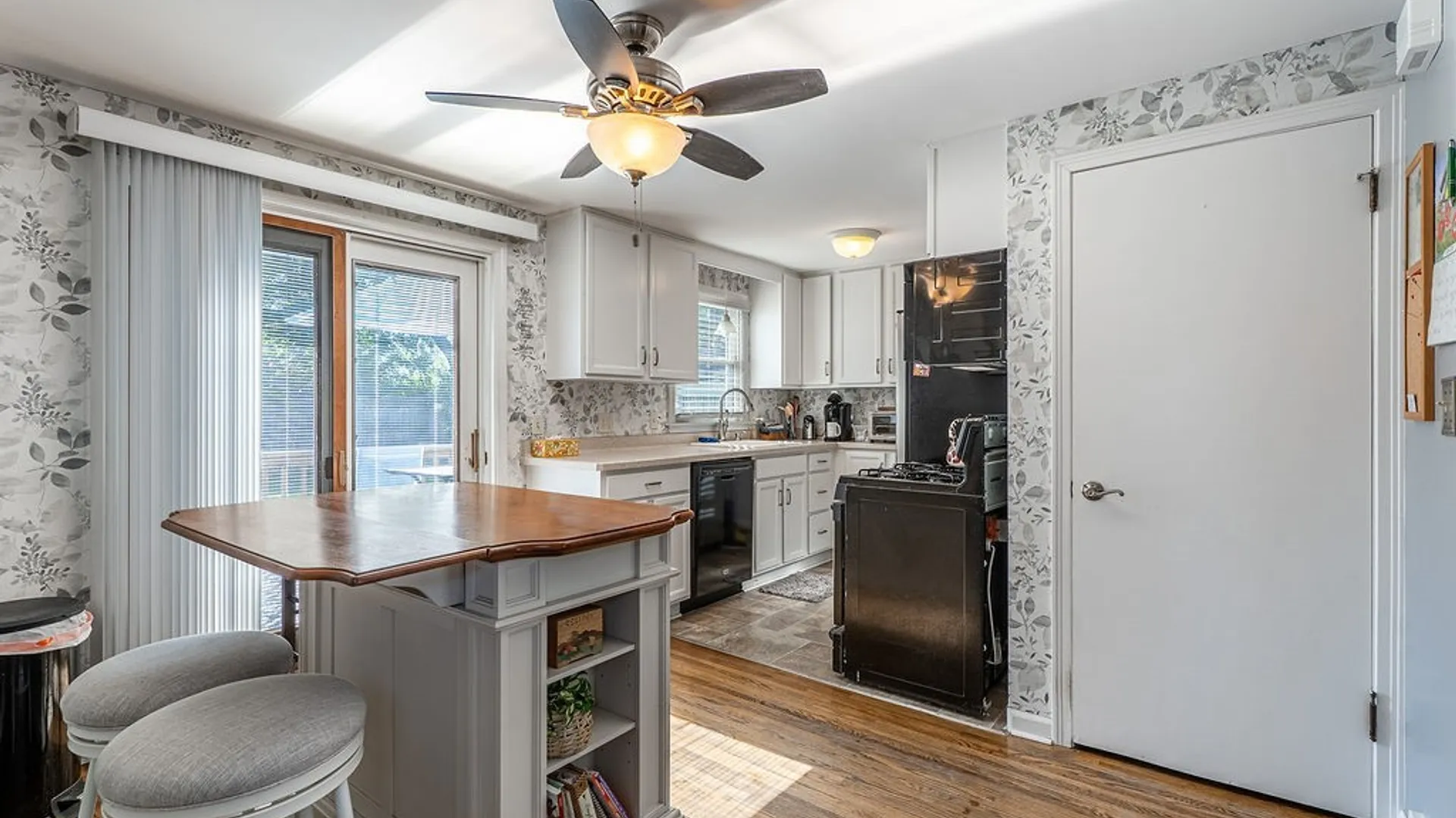 Property at 71 Wrexham Court, Tonawanda, NY 14150 8