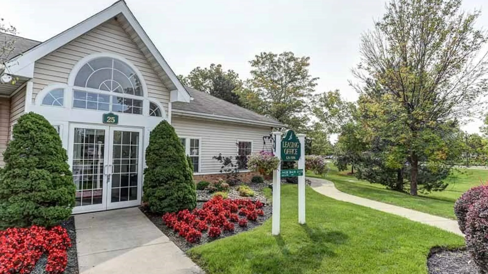 Property at 25 Spring Meadow Dr C Plan, Amherst, NY 14221 5