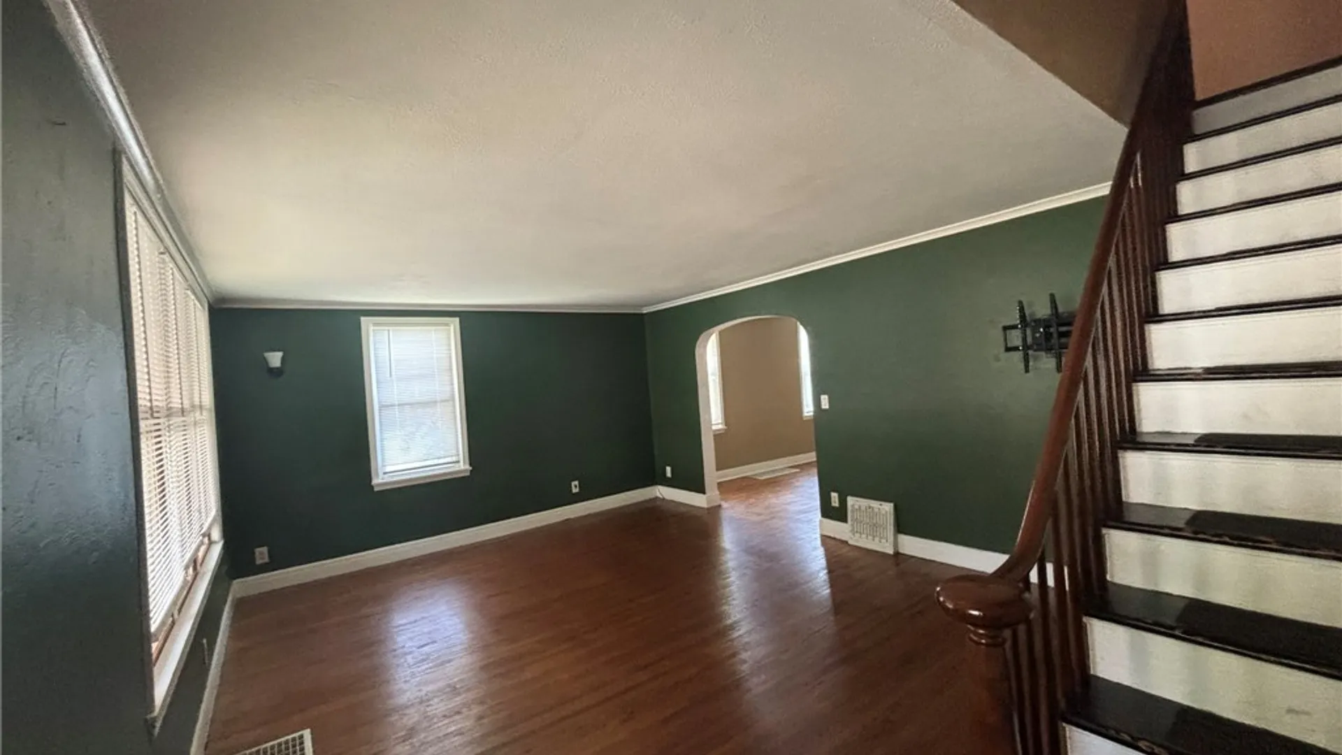 Property at 172 Erie Street, Lockport City, NY 14094 15