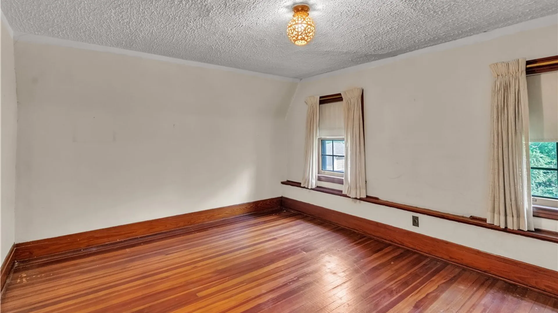Property at 910 James Avenue, Niagara Falls, NY 14305 42