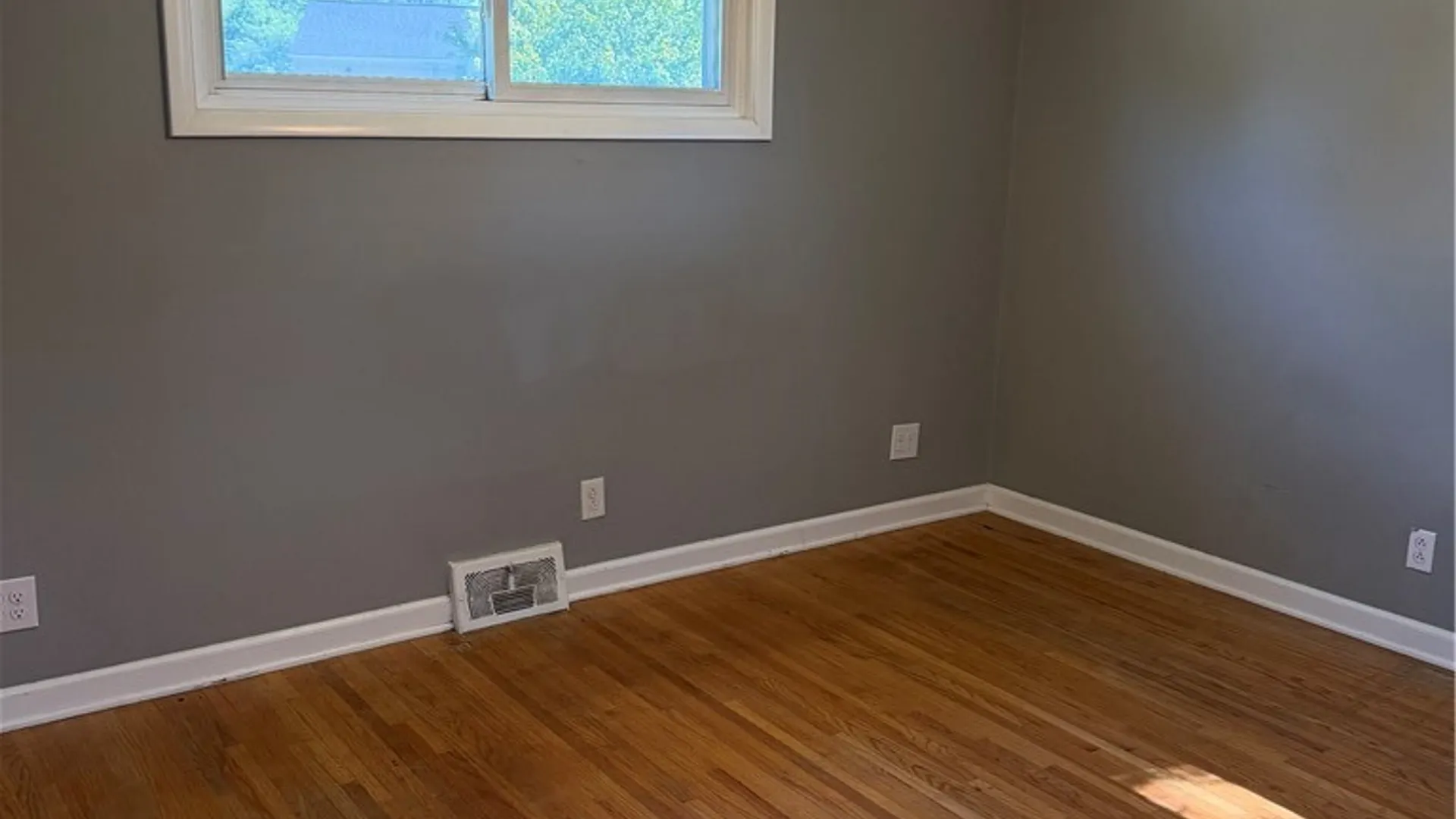 Property at 22 Castle Court, Amherst, NY 14226 21