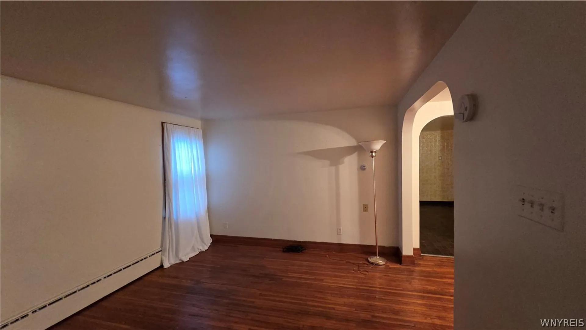 Property at 17 Suffolk Street, Buffalo, NY 14215 5