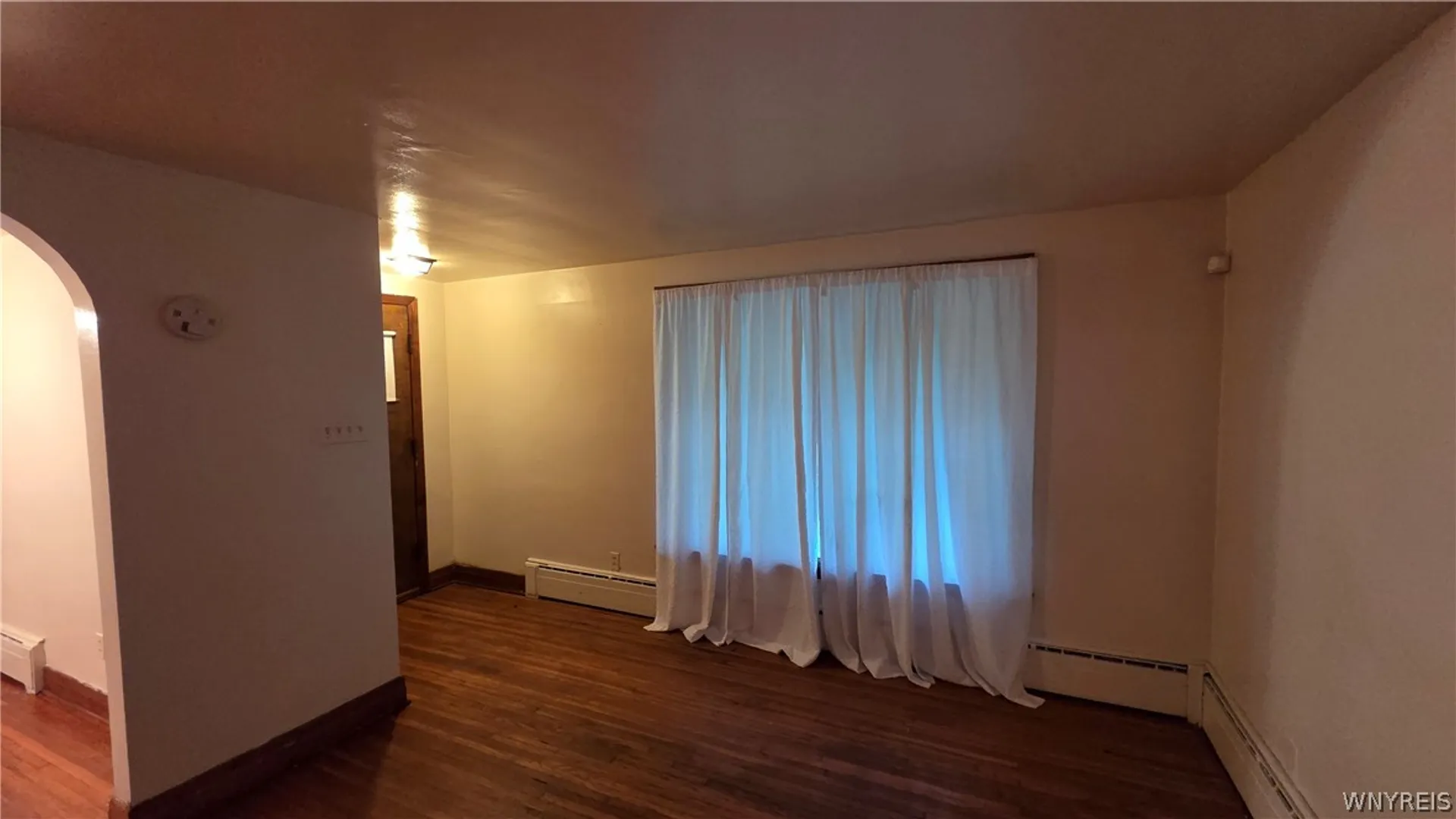 Property at 17 Suffolk Street, Buffalo, NY 14215 6