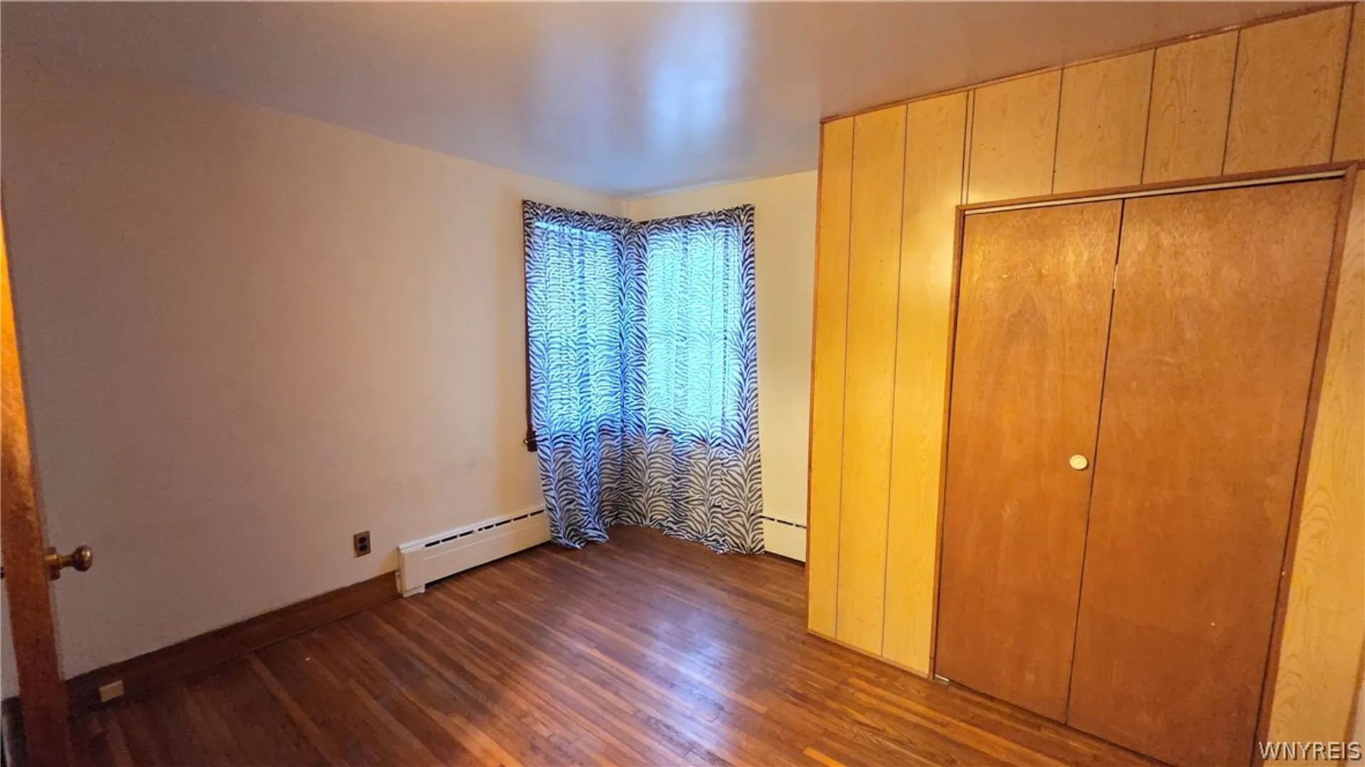 Property at 17 Suffolk Street, Buffalo, NY 14215 14