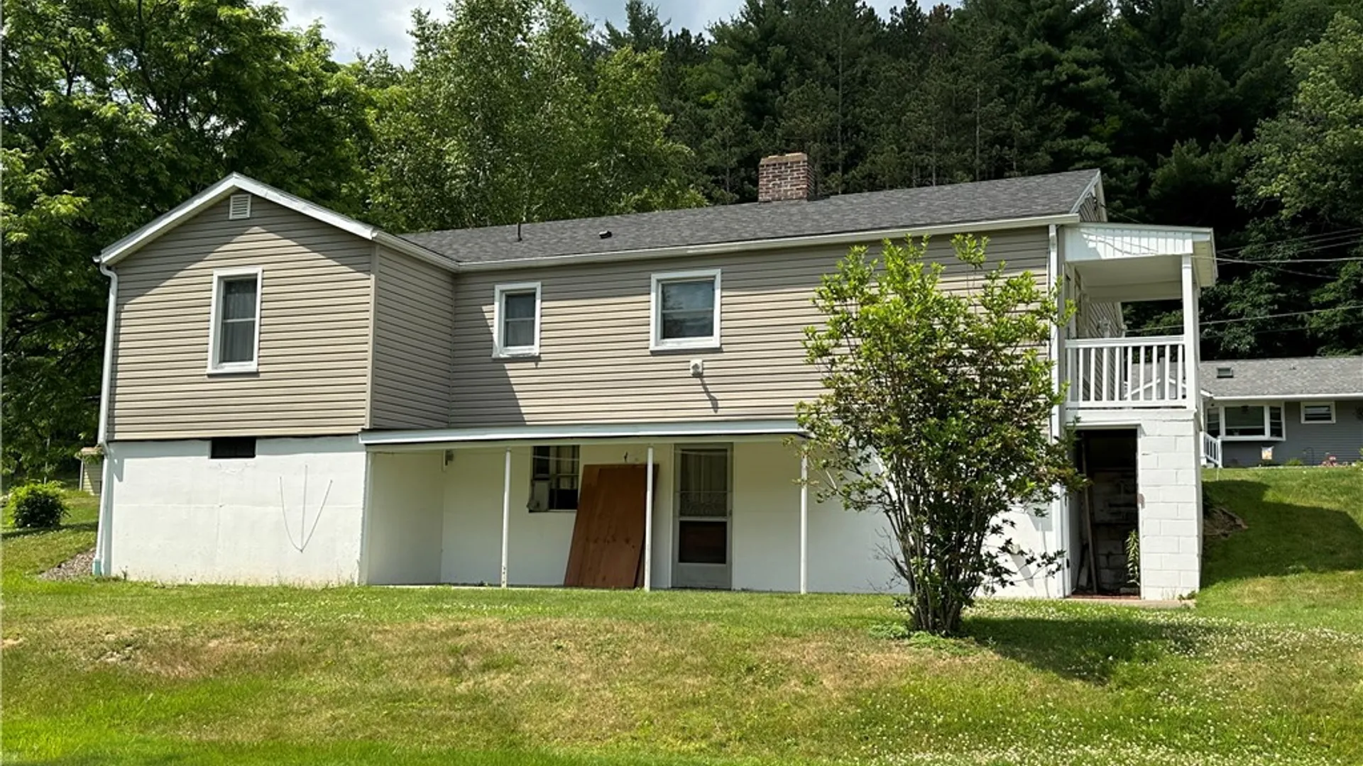 Property at 69 Fiske Avenue, Bradford Town, PA 16701 2