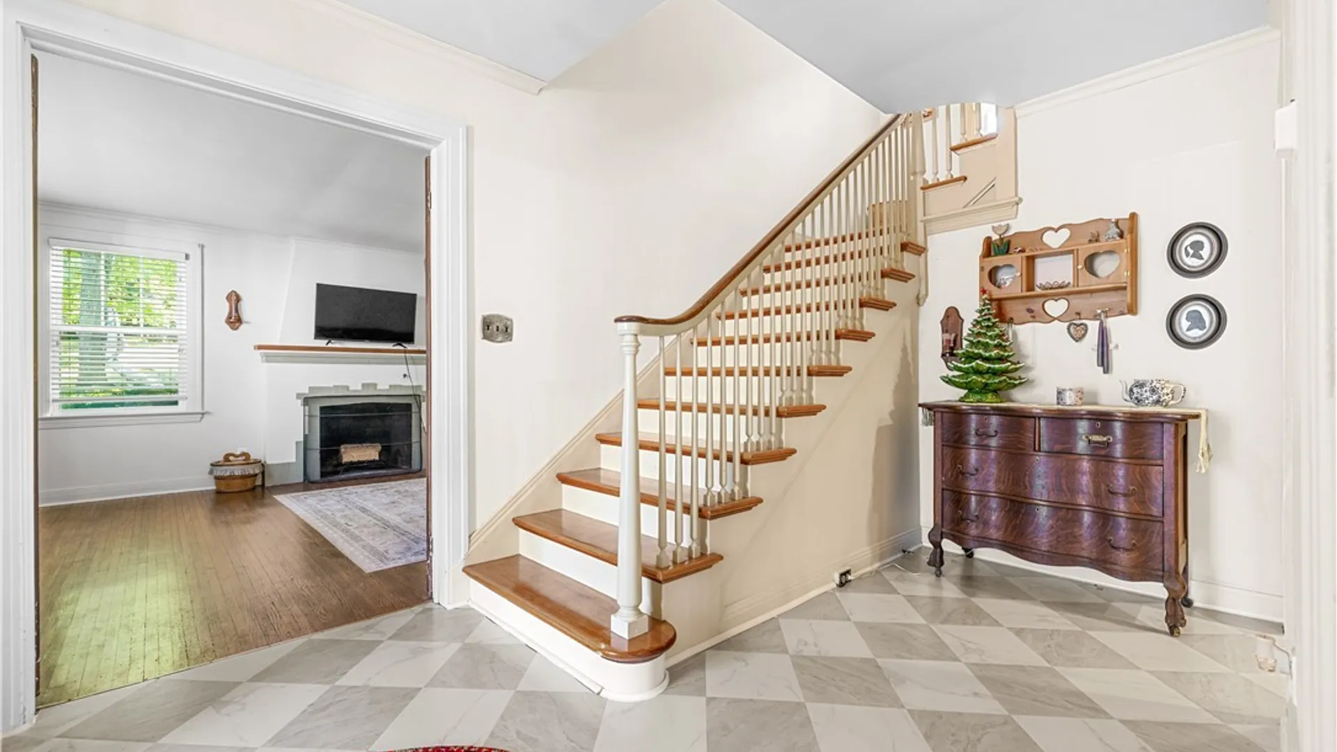 Property at 60 Paris Road, New Hartford, NY 13413 3