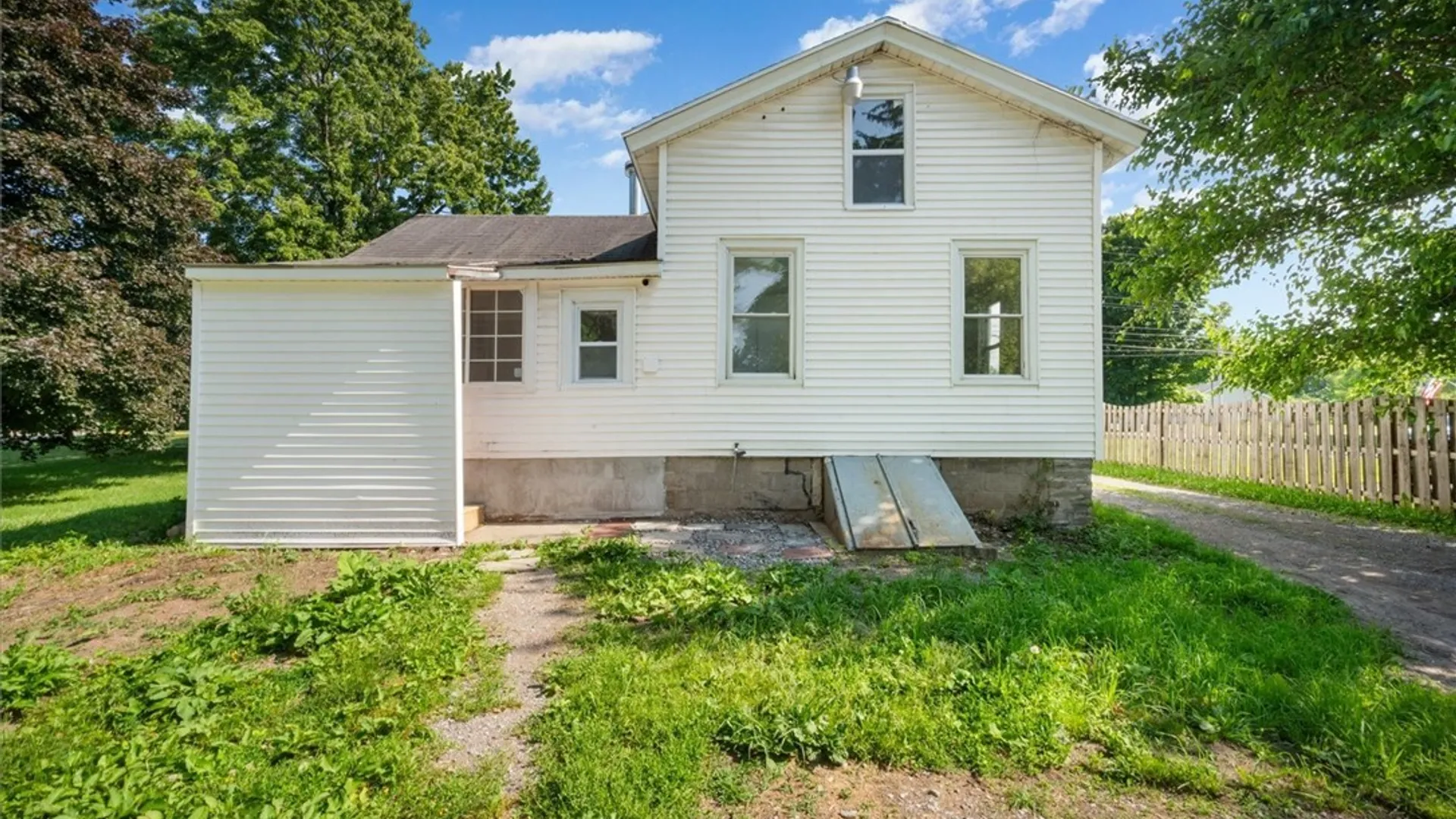 Property at 114 Genesee Street, Lenox, NY 13032 28