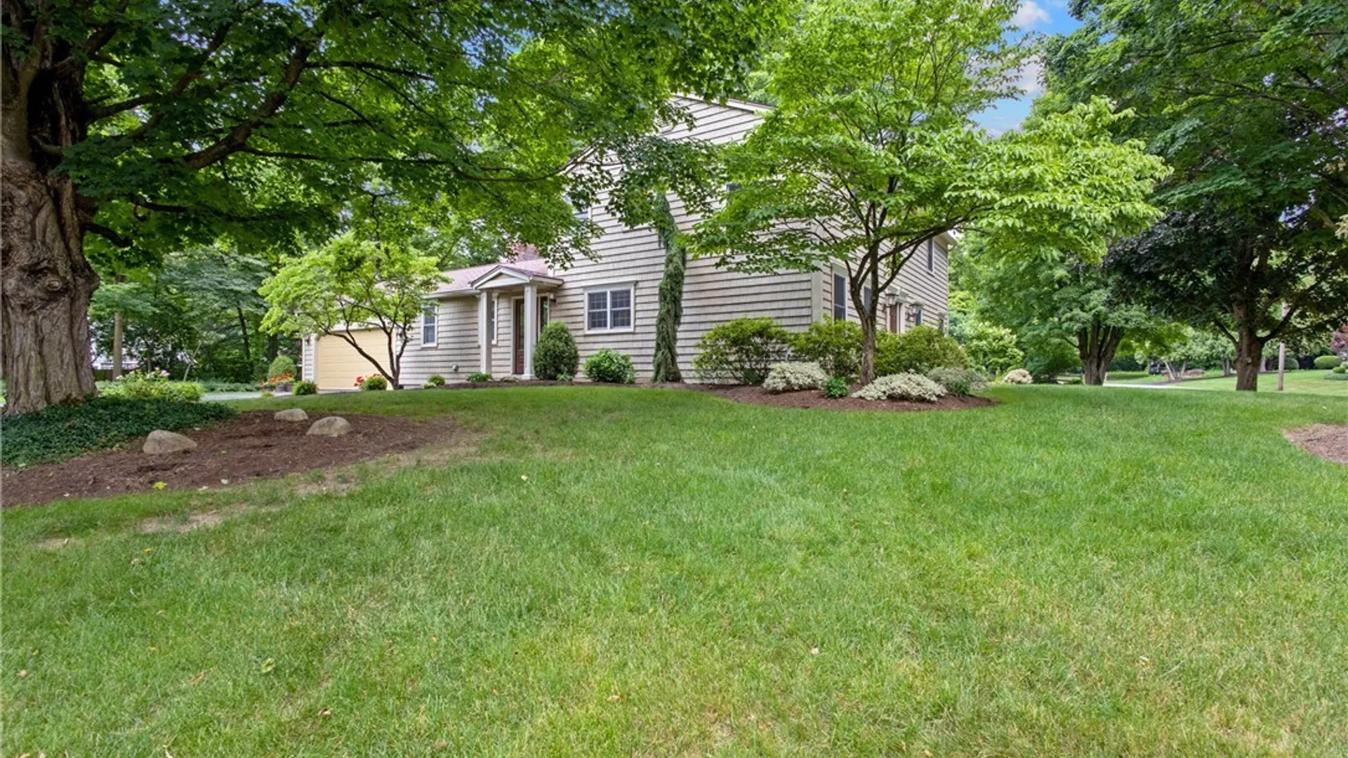 Property at 107 Will O Wind Drive, DeWitt, NY 13078 37