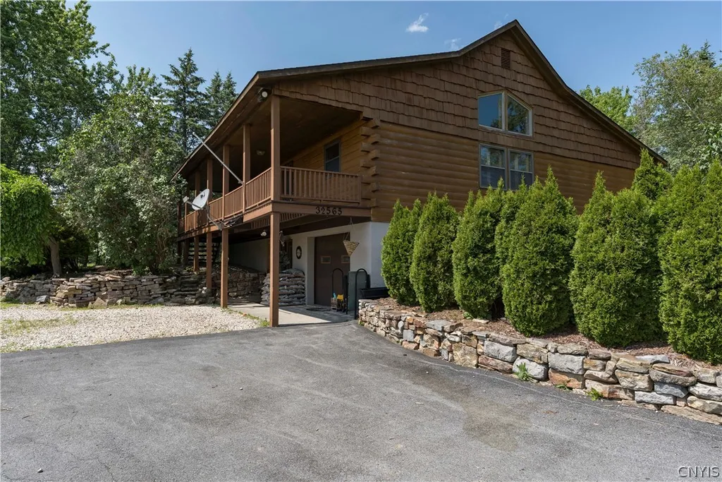 Property at 32565 County Route 46, Le Ray, NY 13691