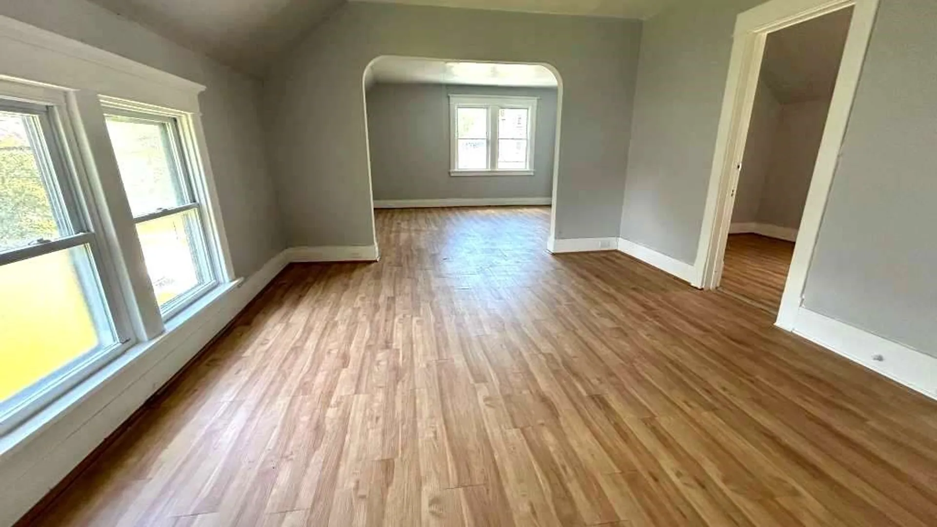 Property at 37 Fox Street, Buffalo, NY 14212 21