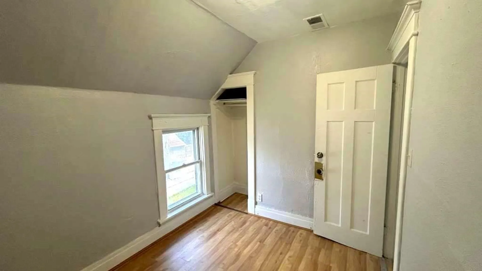 Property at 37 Fox Street, Buffalo, NY 14212 25
