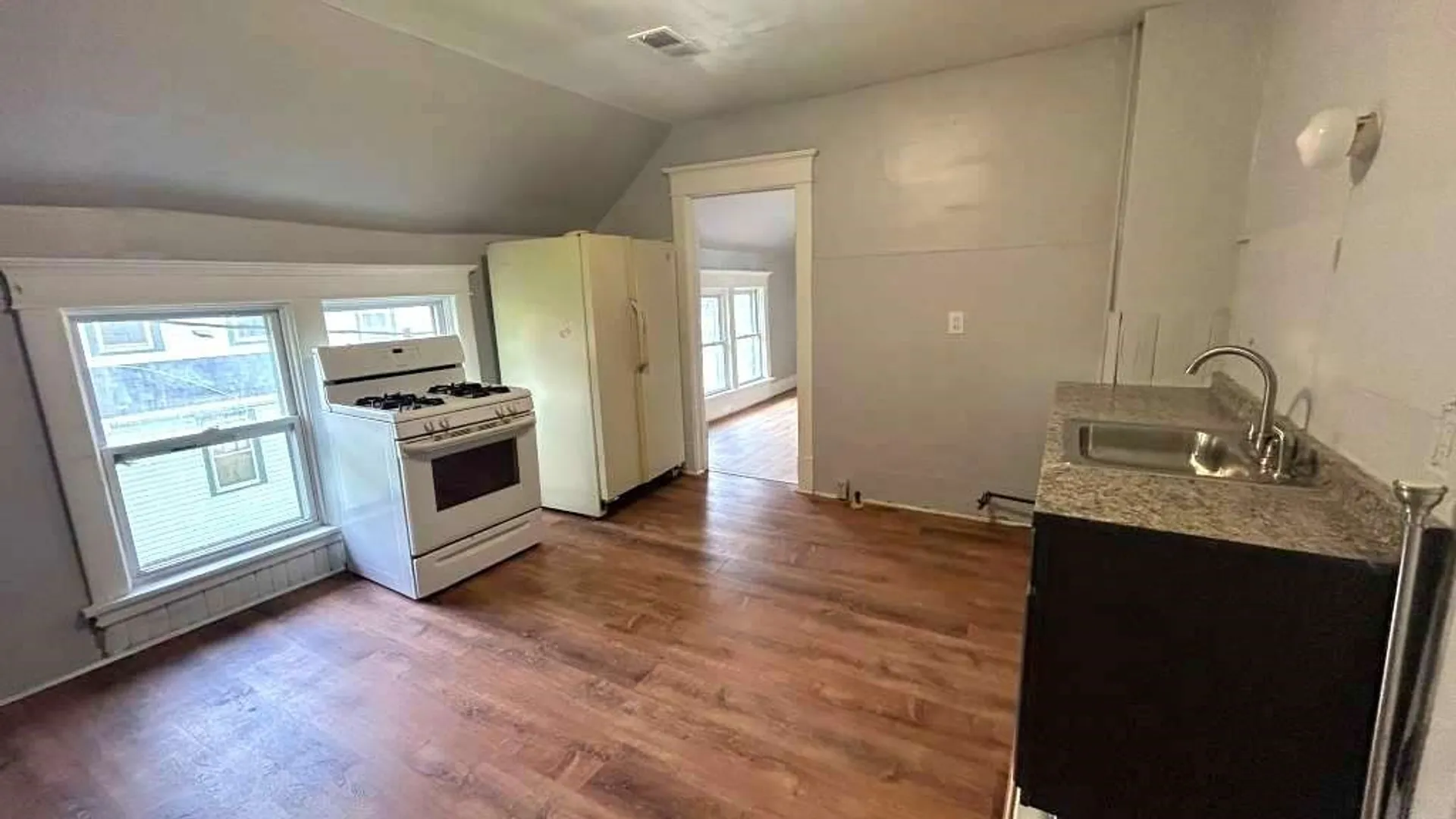 Property at 37 Fox Street, Buffalo, NY 14212 33