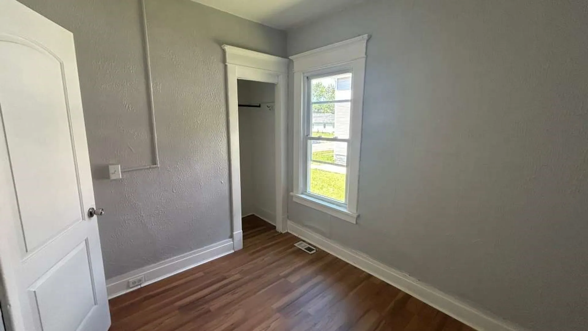 Property at 37 Fox Street, Buffalo, NY 14212 17