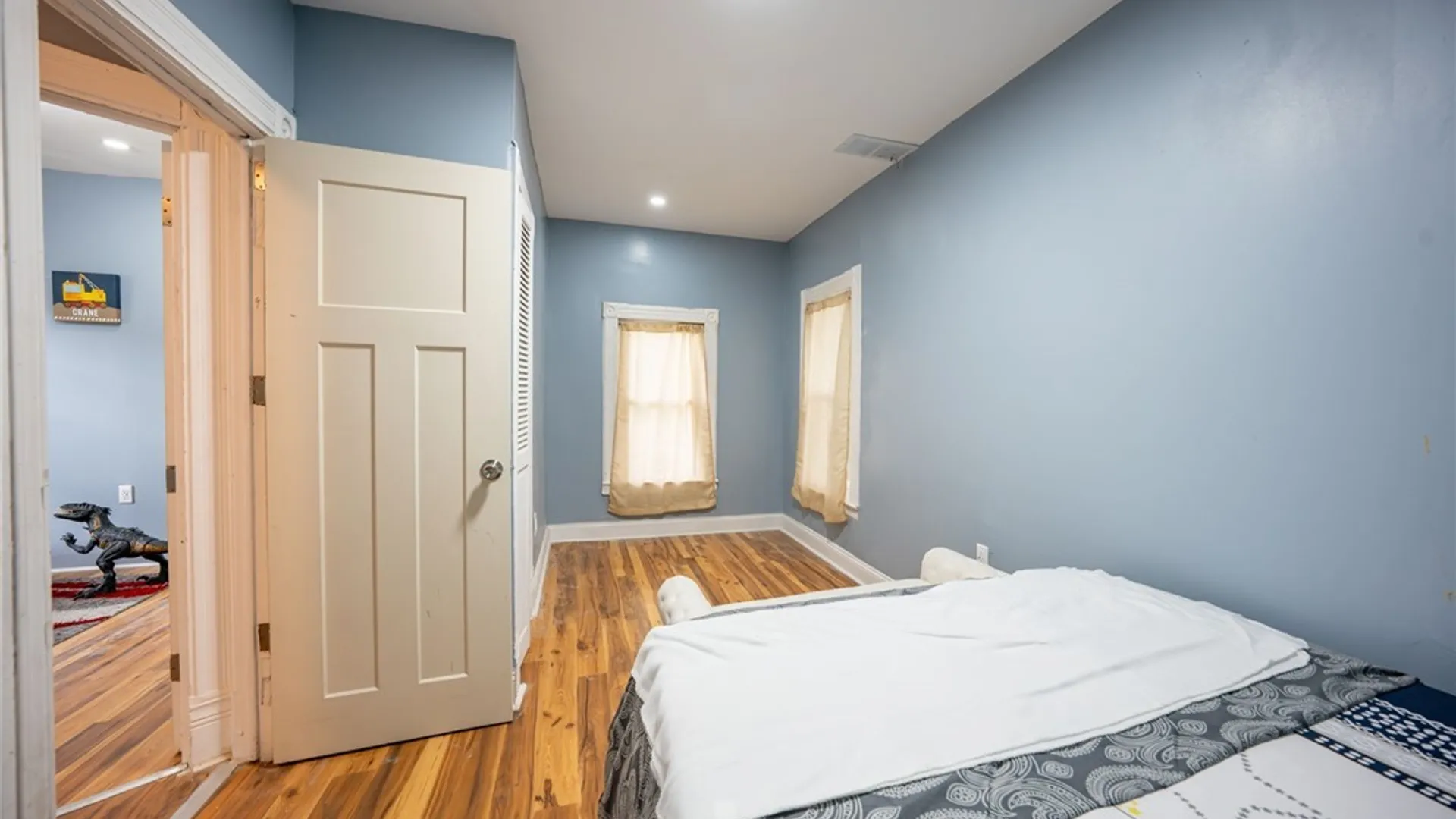 Property at 465 Woodlawn Avenue, Buffalo, NY 14208 19