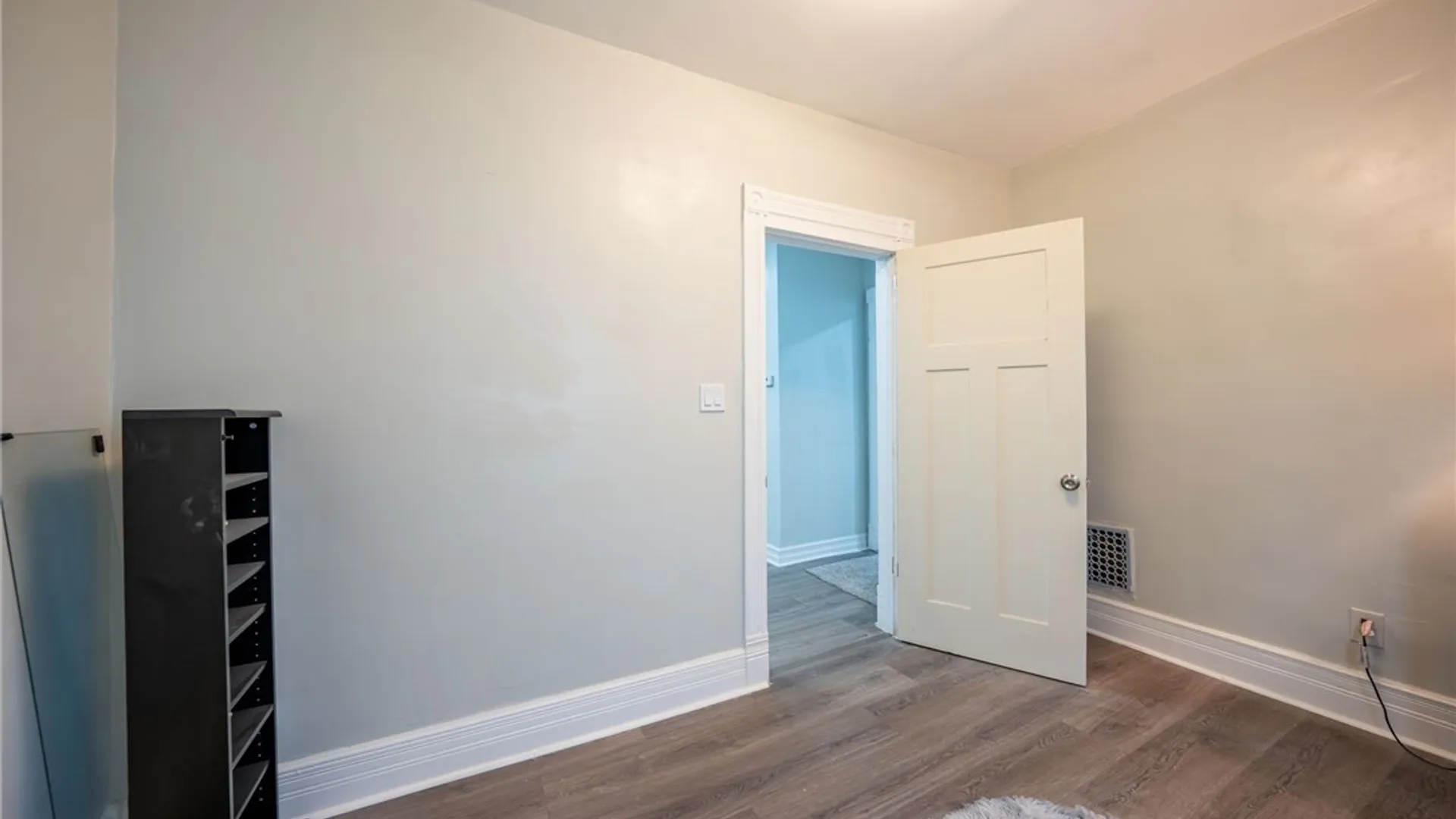 Property at 465 Woodlawn Avenue, Buffalo, NY 14208 29
