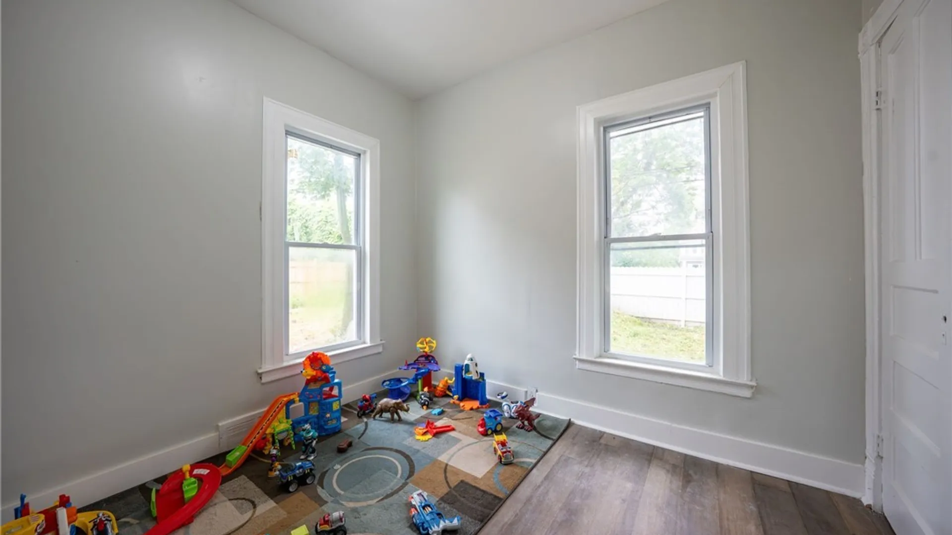 Property at 465 Woodlawn Avenue, Buffalo, NY 14208 30