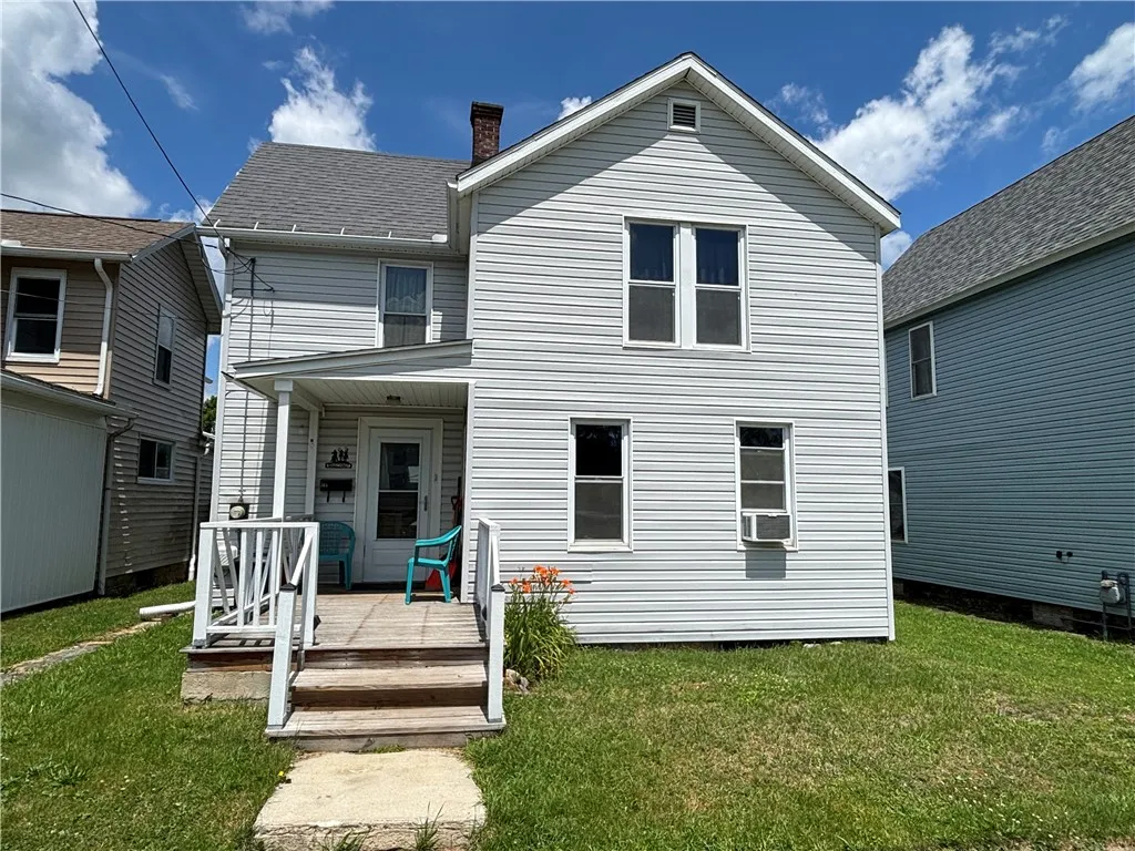 Property at 305 Janeway Street, Kane Boro, PA 16735
