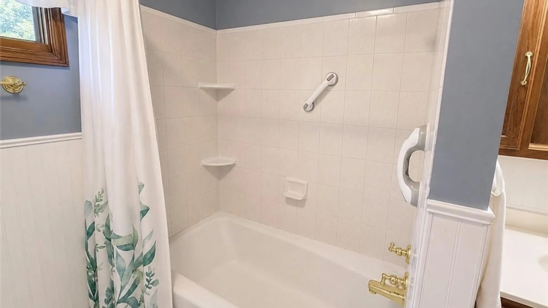 Property at 52 Wyndmoor Court, Cheektowaga, NY 14043 31