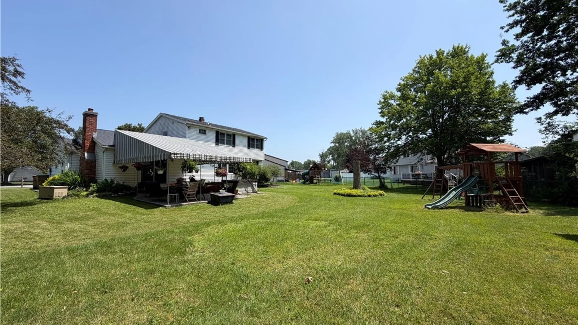 Property at 52 Wyndmoor Court, Cheektowaga, NY 14043 43