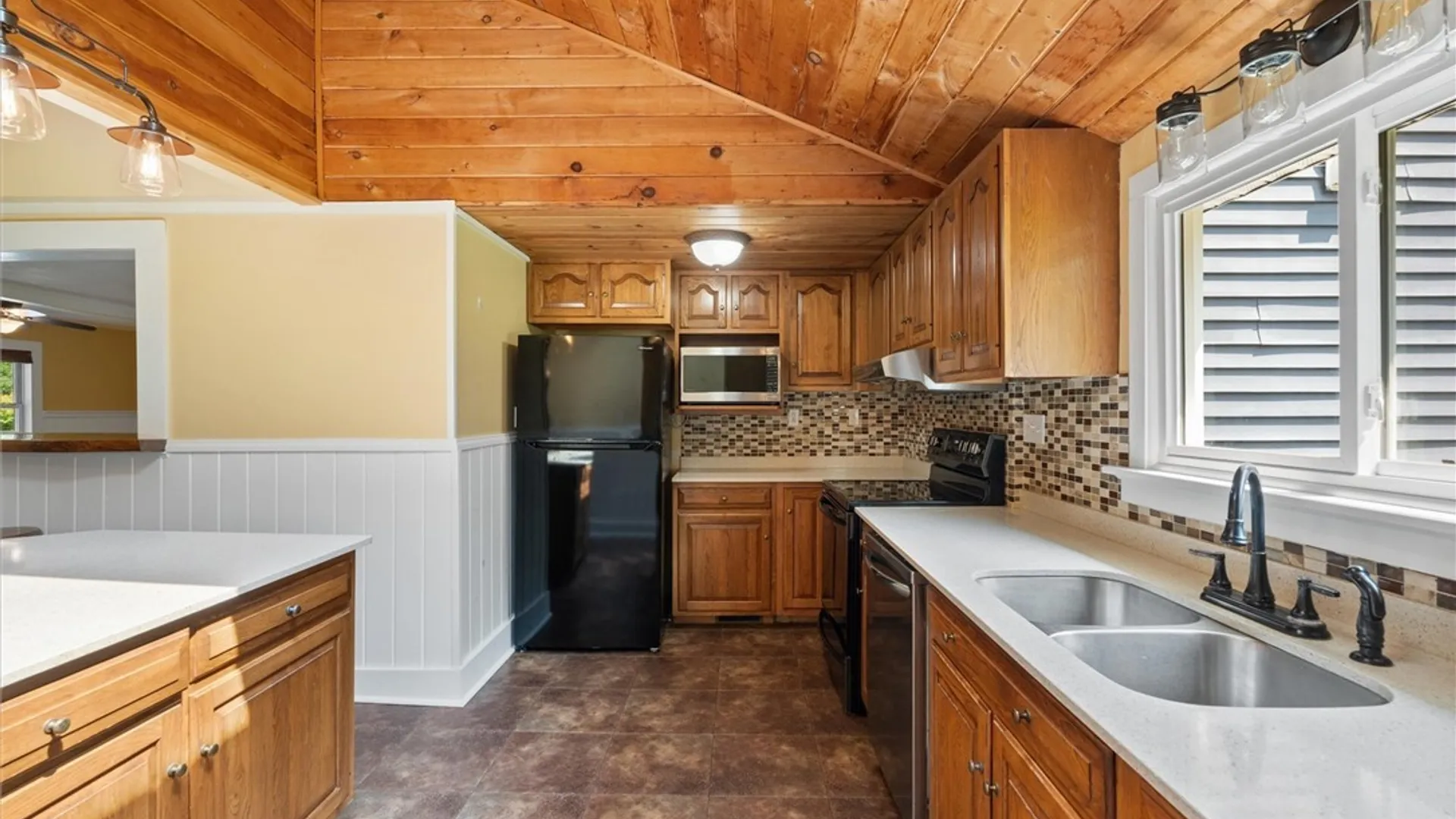 Property at 305 Howard Road, Volney, NY 13069 13