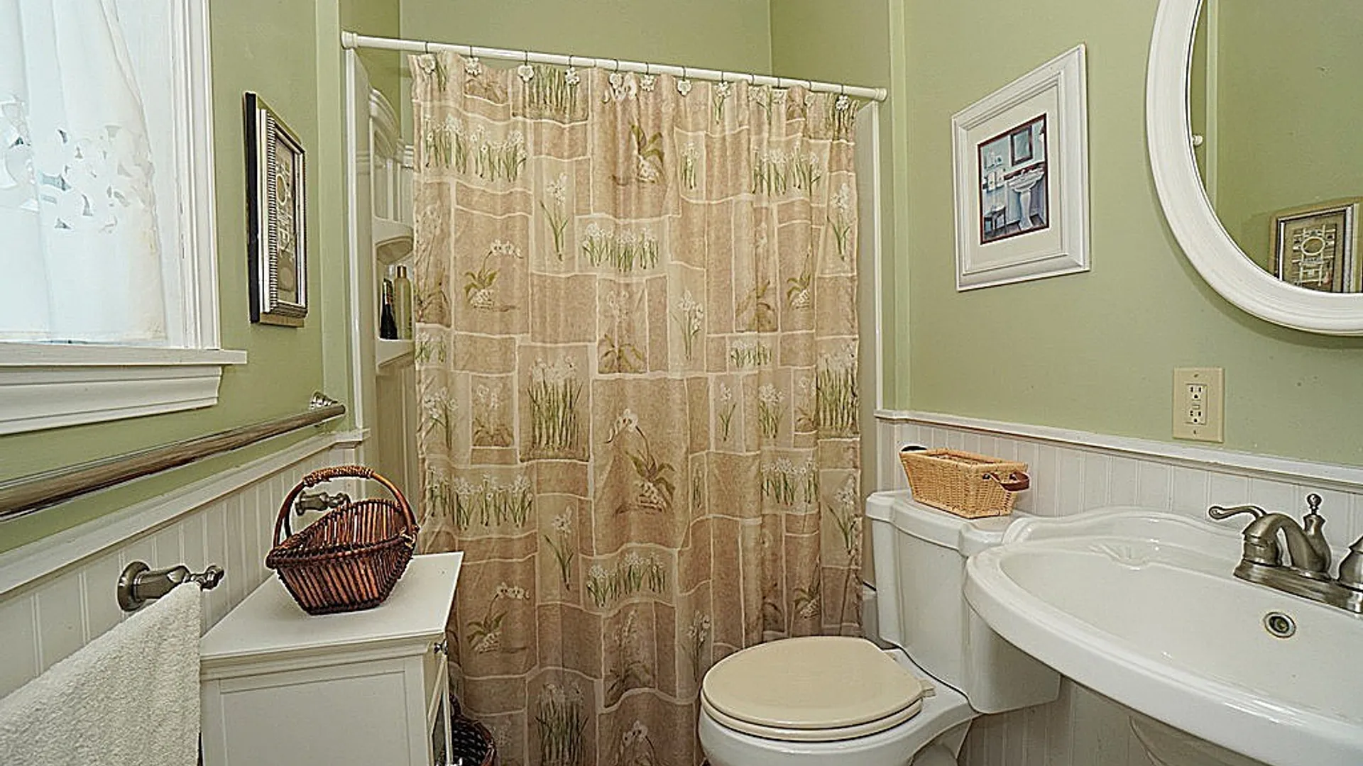 Property at 12 W Main Street, Pembroke, NY 14036 14