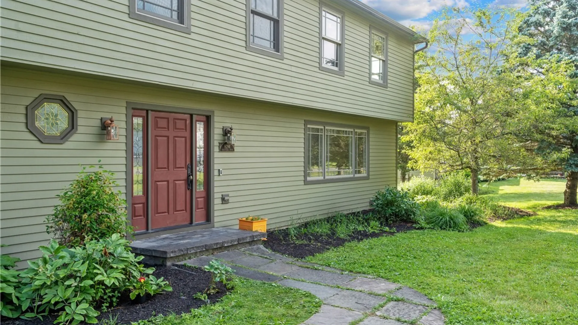 Property at 8294 Prestwick Drive, Manlius, NY 13104 3