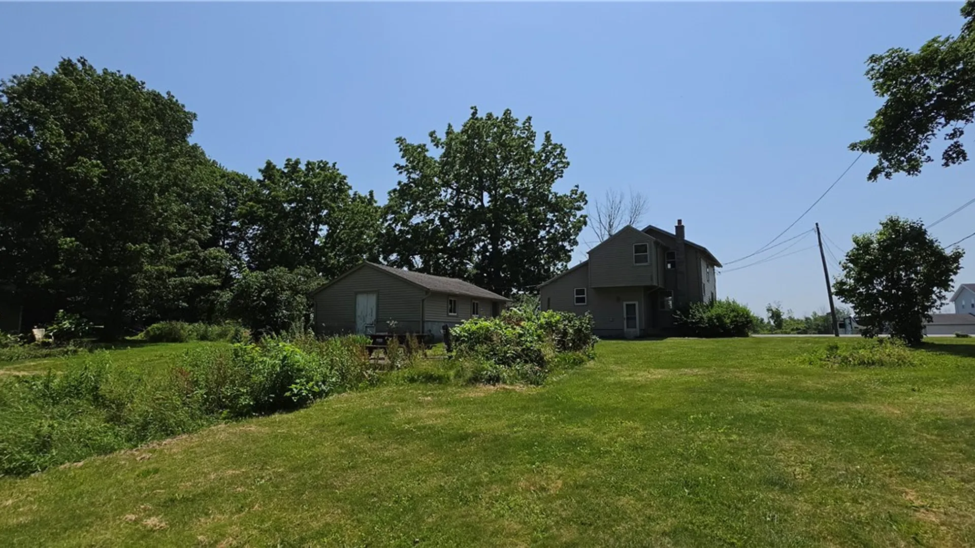Property at 8805 Chestnut Ridge Road, Royalton, NY 14067 5