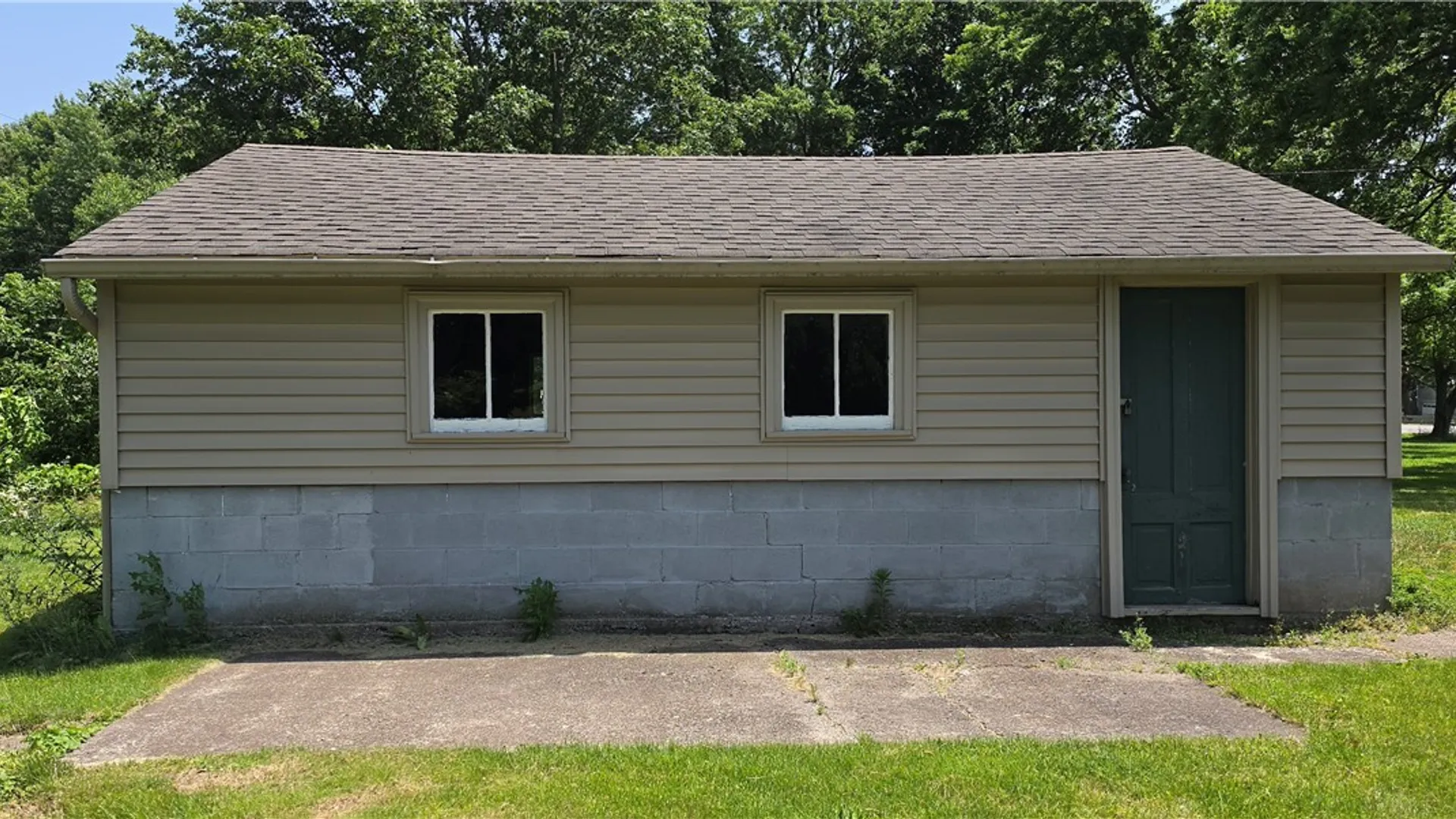 Property at 8805 Chestnut Ridge Road, Royalton, NY 14067 7