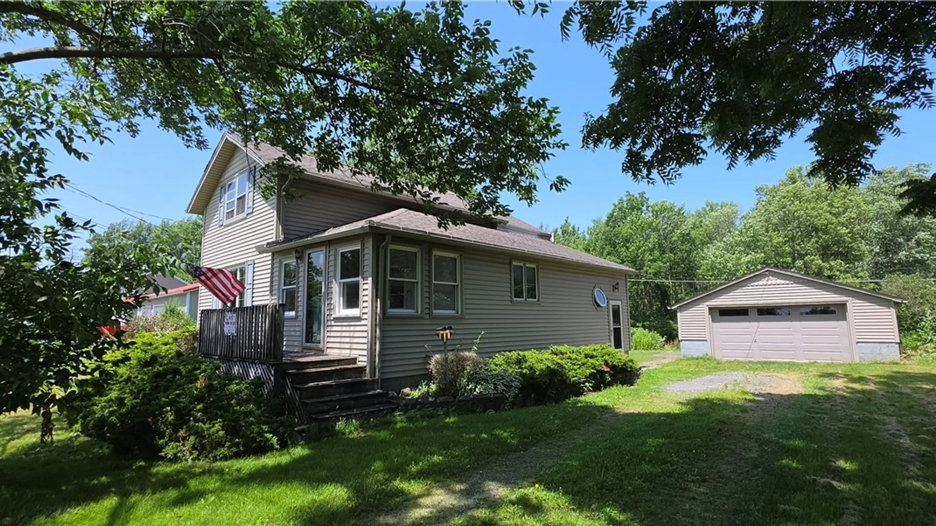 Property at 8805 Chestnut Ridge Road, Royalton, NY 14067 14