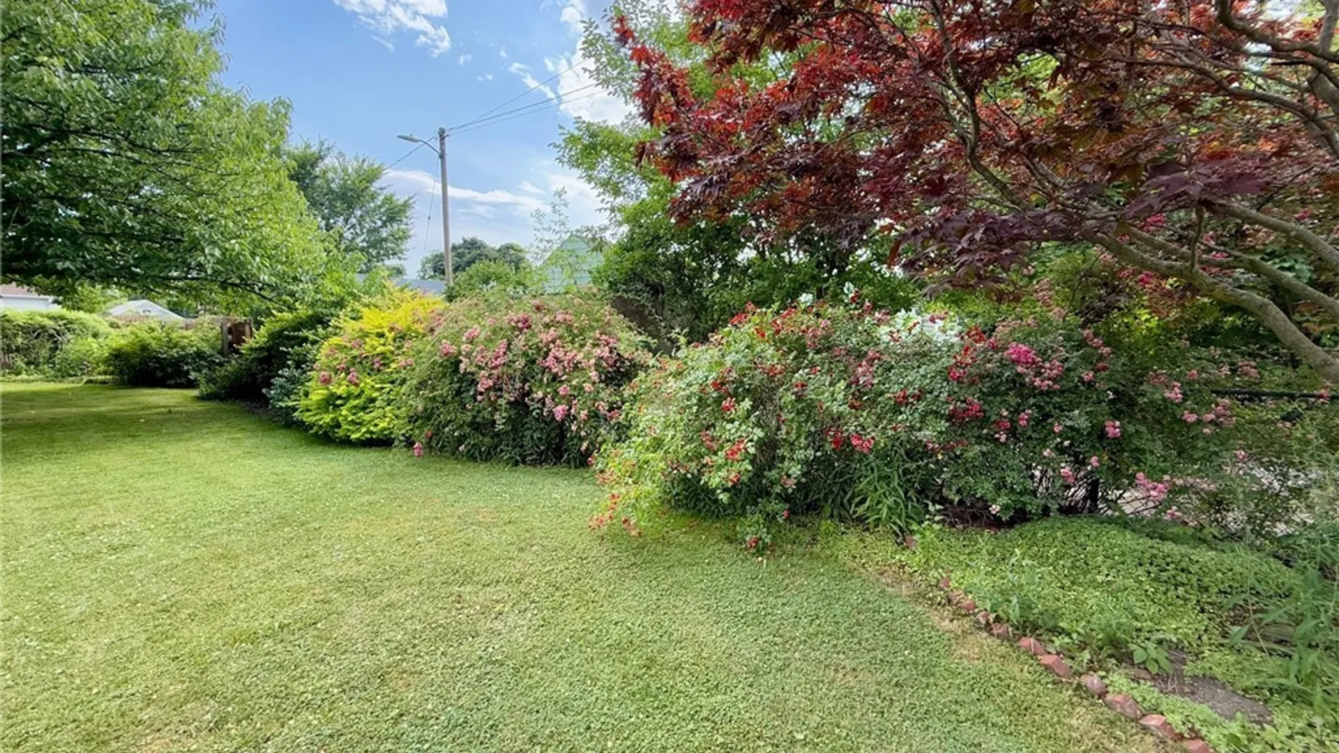 Property at 2821 Walnut Avenue, Niagara Falls, NY 14301 6