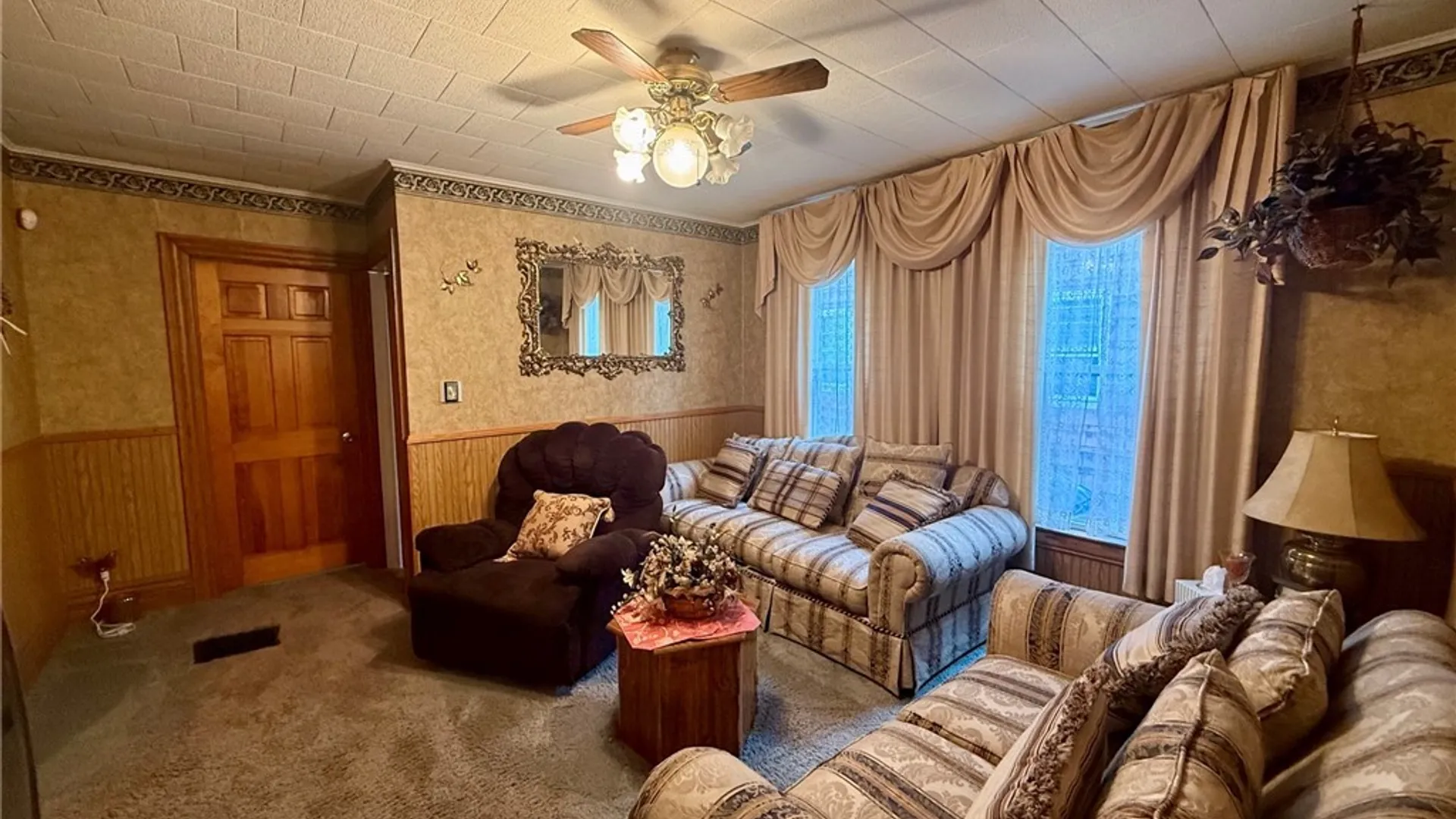 Property at 2821 Walnut Avenue, Niagara Falls, NY 14301 23