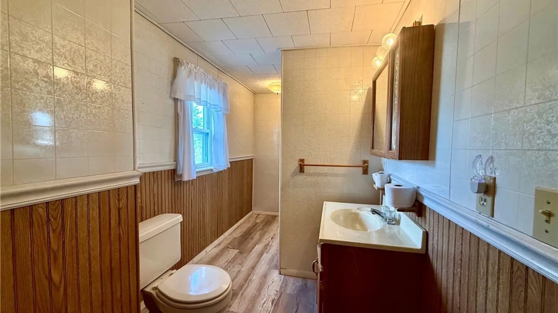 Property at 2821 Walnut Avenue, Niagara Falls, NY 14301 41
