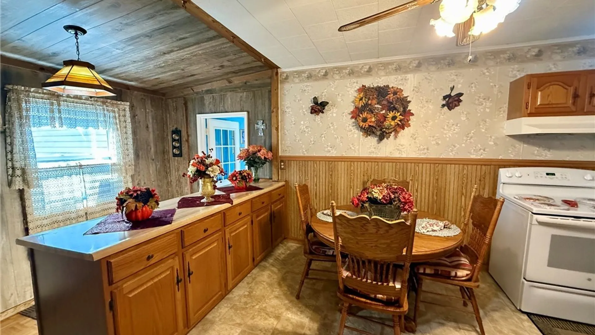 Property at 2821 Walnut Avenue, Niagara Falls, NY 14301 14