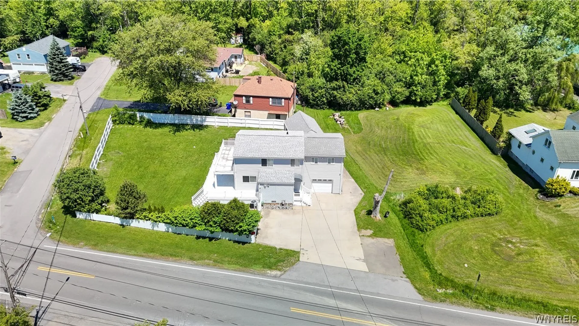 Property at 4093 Bayview Road, Hamburg, NY 14219 46
