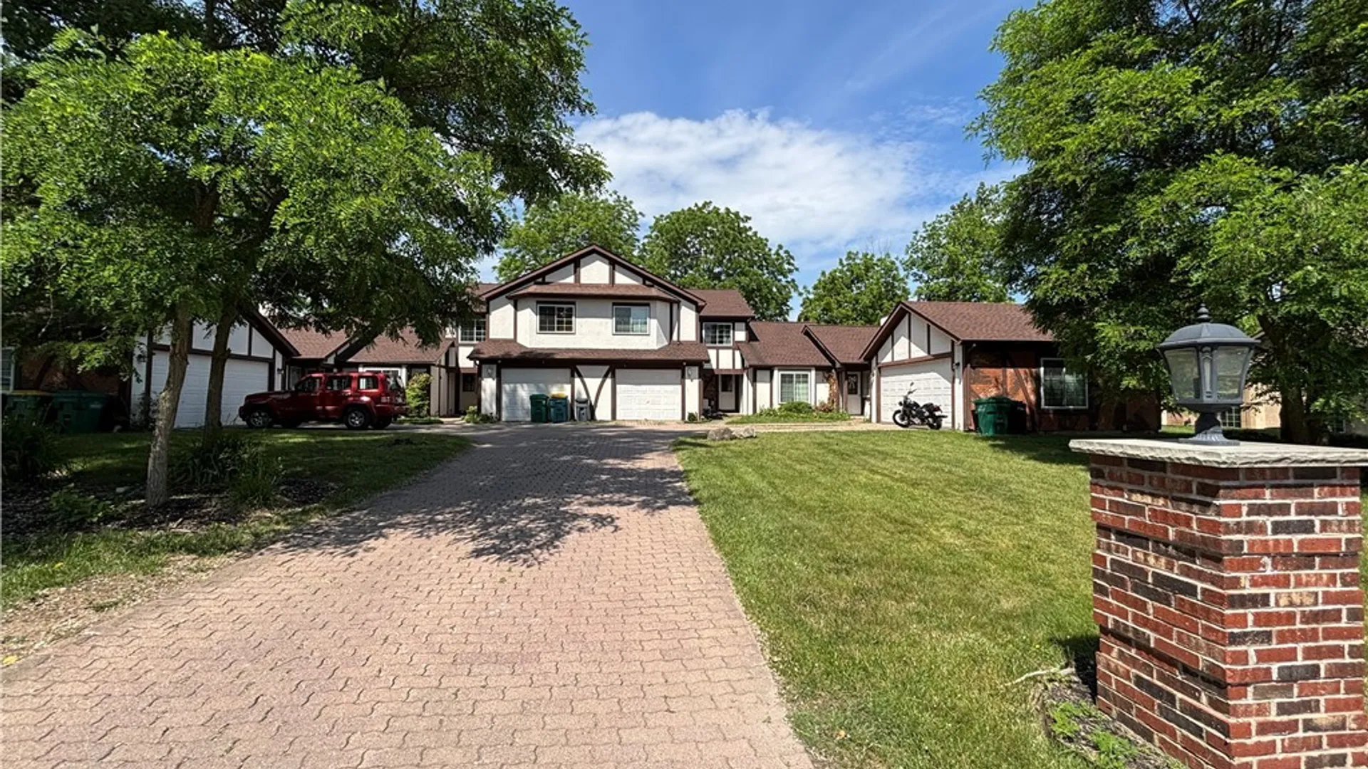 Property at 5-8 Gothic Lane, Lockport Town, NY 14094 6