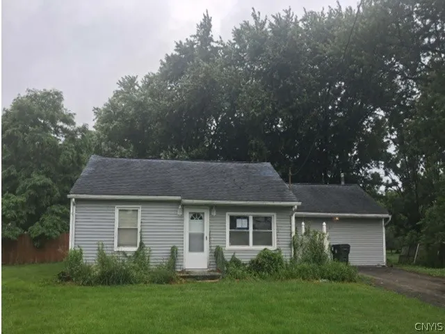Property at 337 Bay Street, Wilson, NY 14172