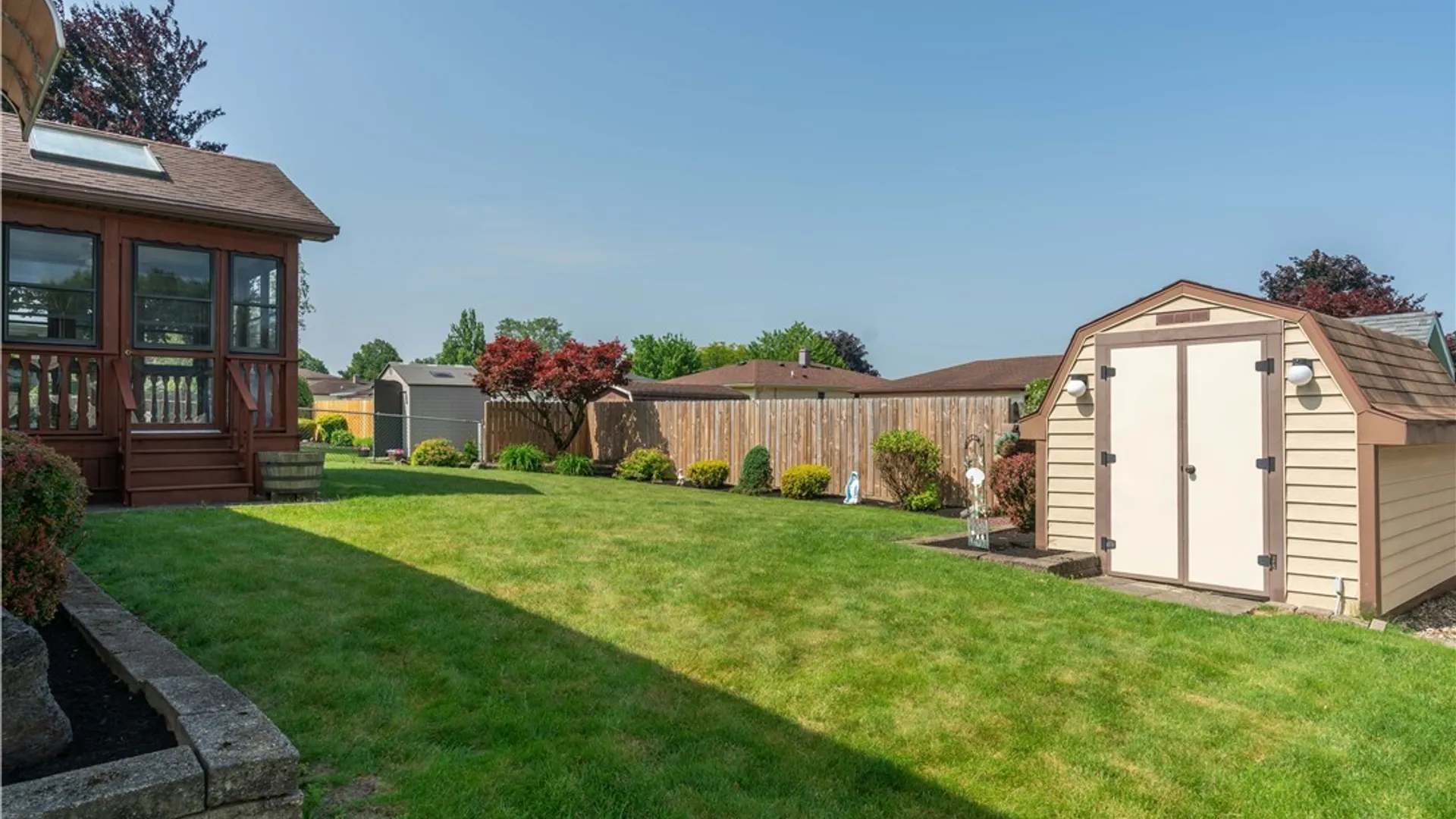 Property at 283 Barbados Drive, Cheektowaga, NY 14227 9