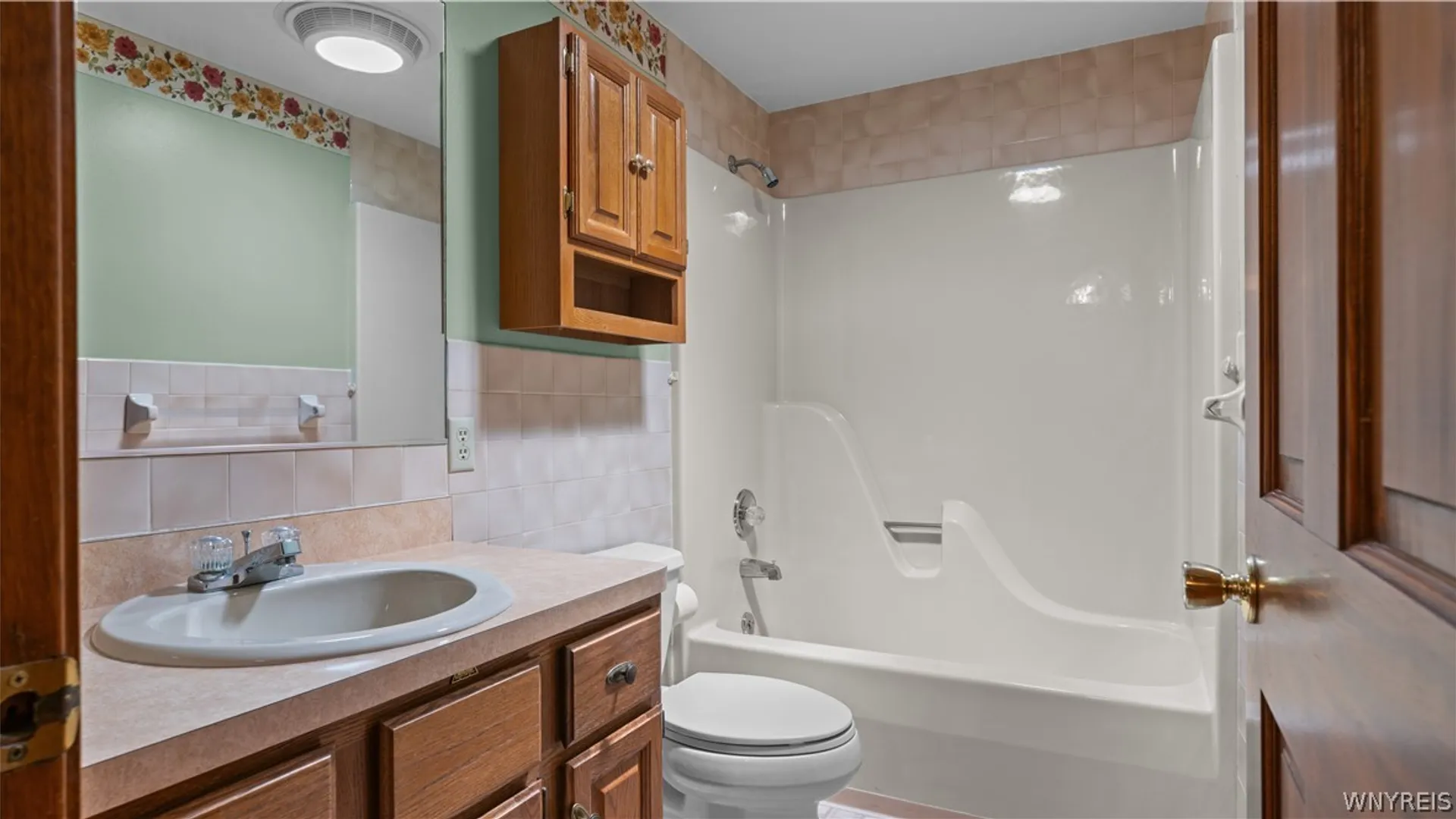 Property at 283 Barbados Drive, Cheektowaga, NY 14227 33