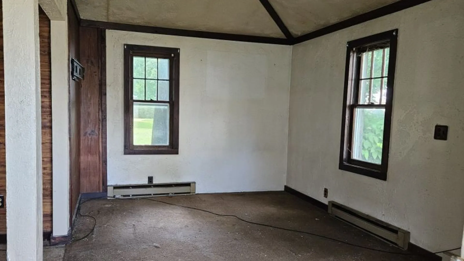 Property at 141 Pine Street, Lockport City, NY 14094 12