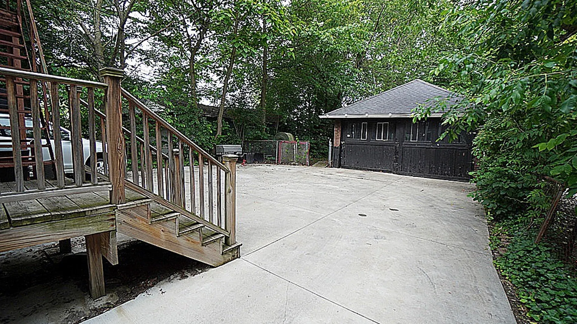 Property at 235 Saranac Avenue, Buffalo, NY 14216 4
