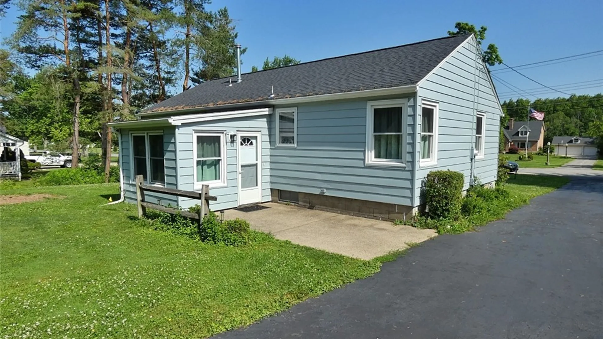 Property at 7399 Michael Road, Orchard Park, NY 14127 6