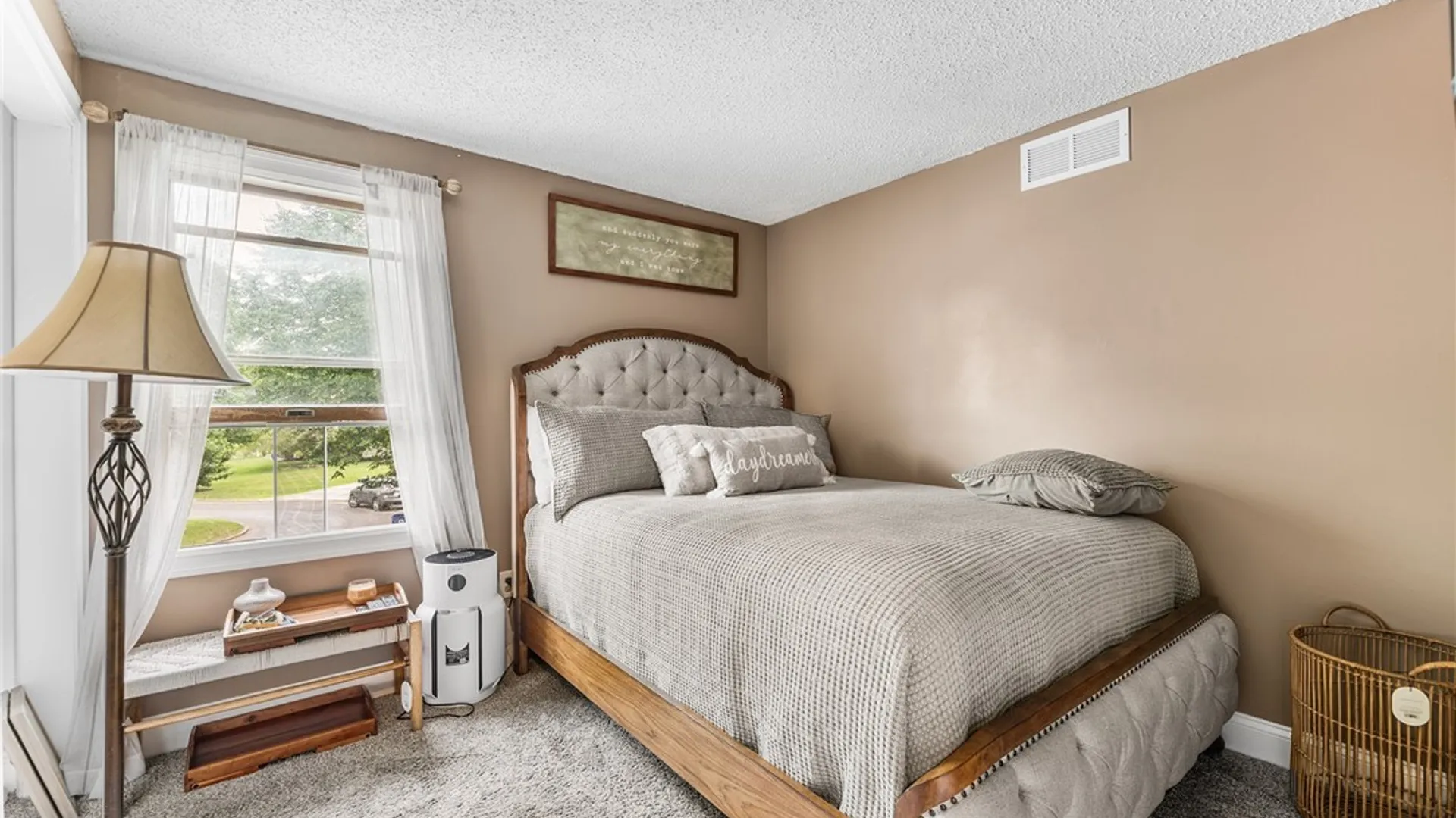 Property at 35 Deepwood Court, Amherst, NY 14228 14