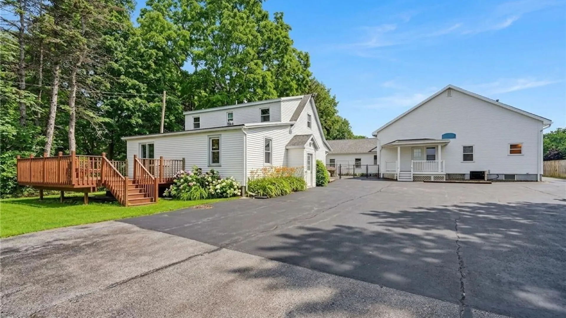 Property at 6790 Gowanda State Road, Hamburg, NY 14075 4