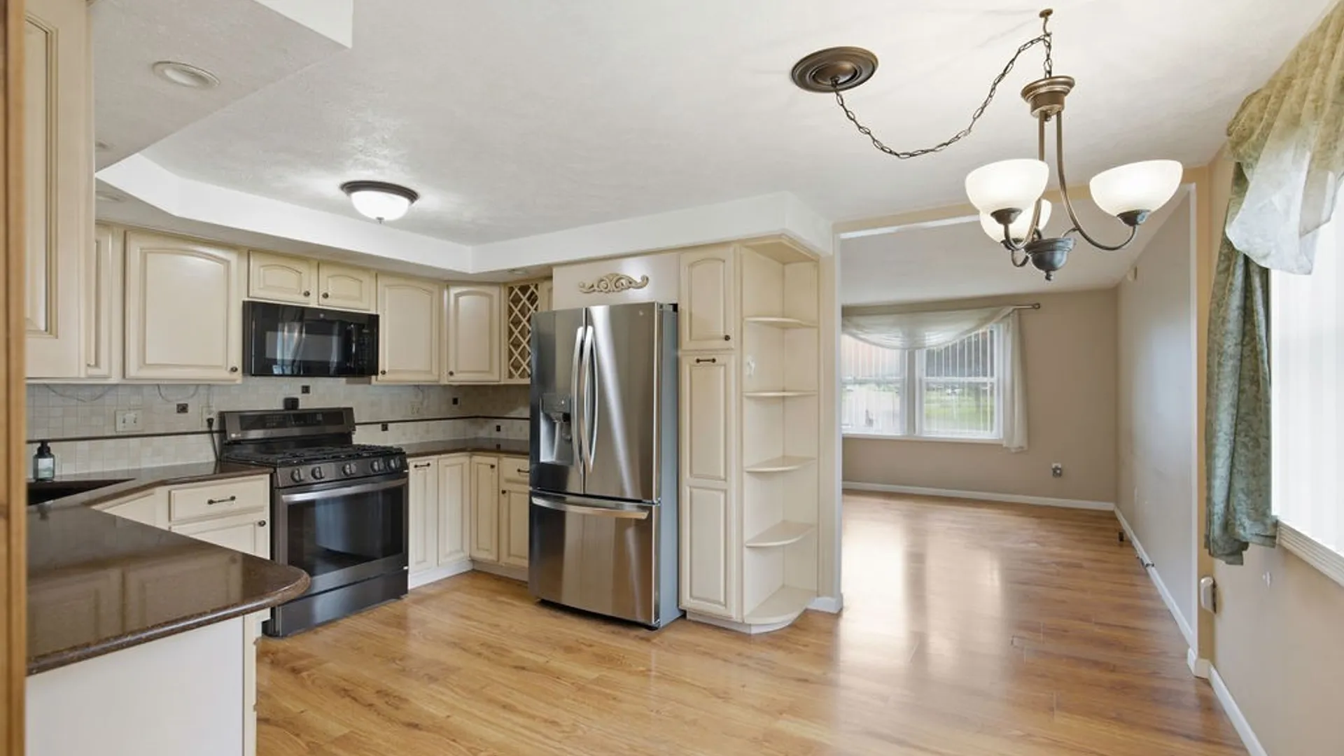 Property at 92 Ferndale Lane, Manlius, NY 13116 26