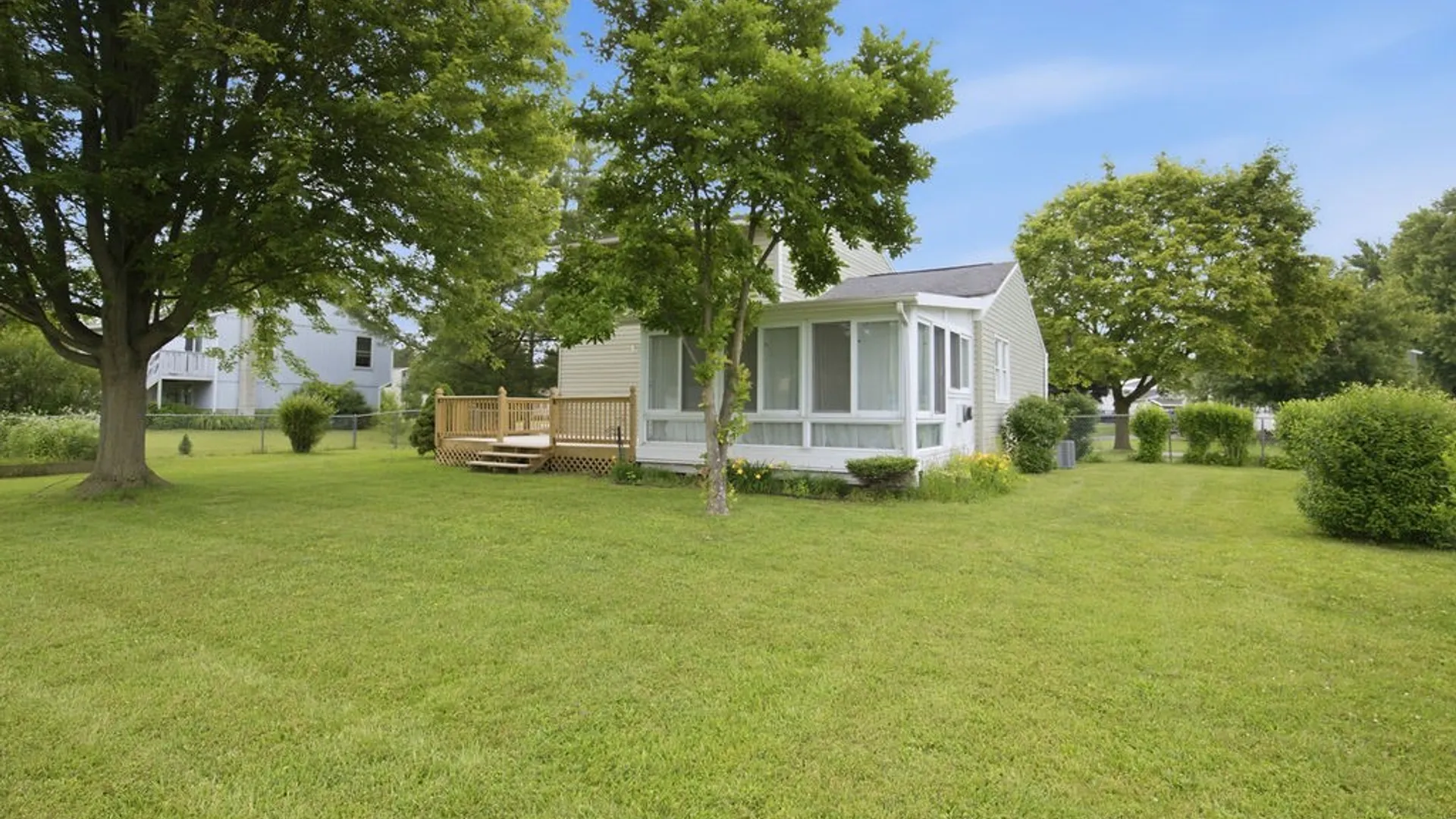 Property at 92 Ferndale Lane, Manlius, NY 13116 14