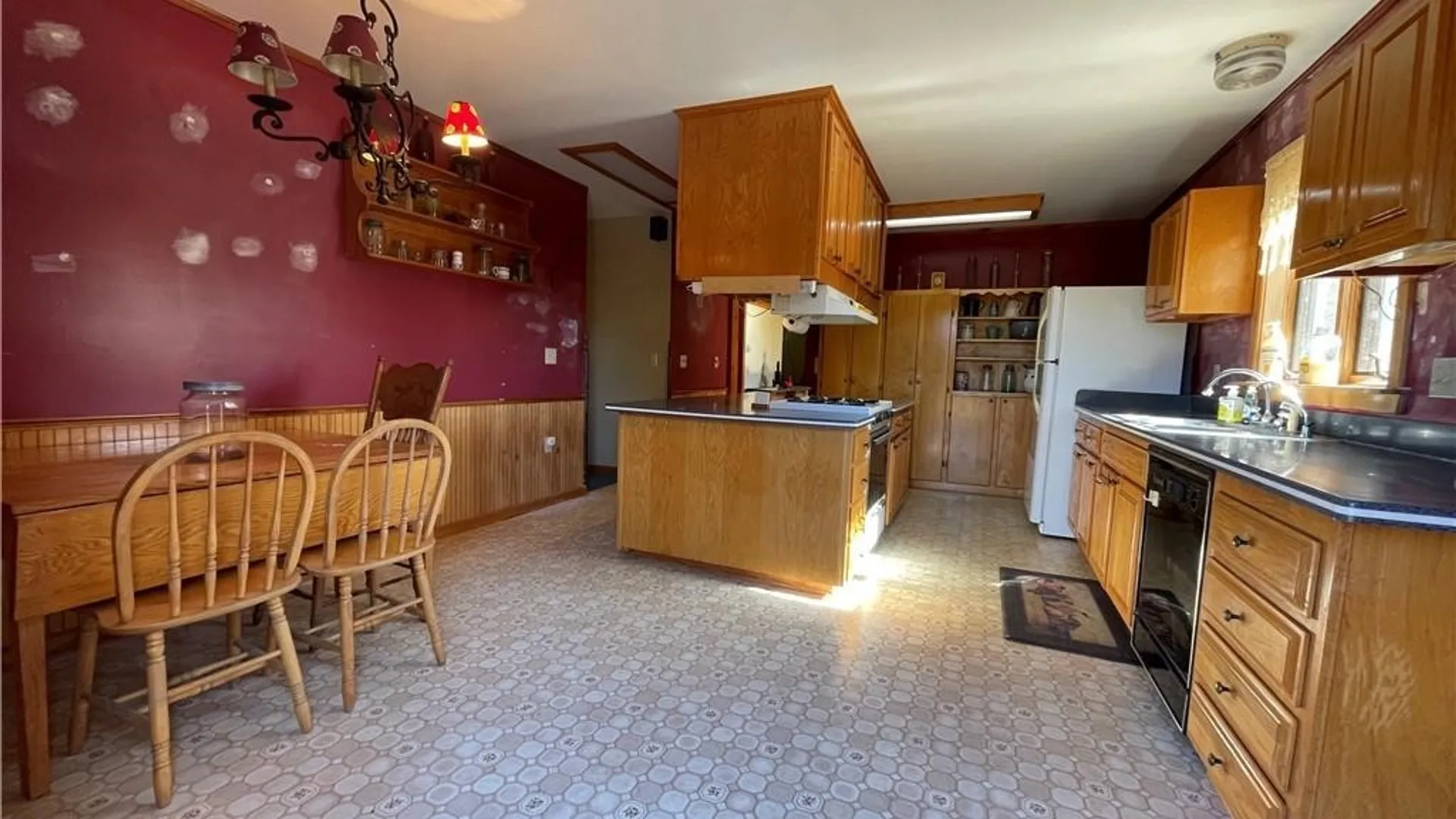 Property at 9954 Vermont Hill Road, Holland, NY 14080 6